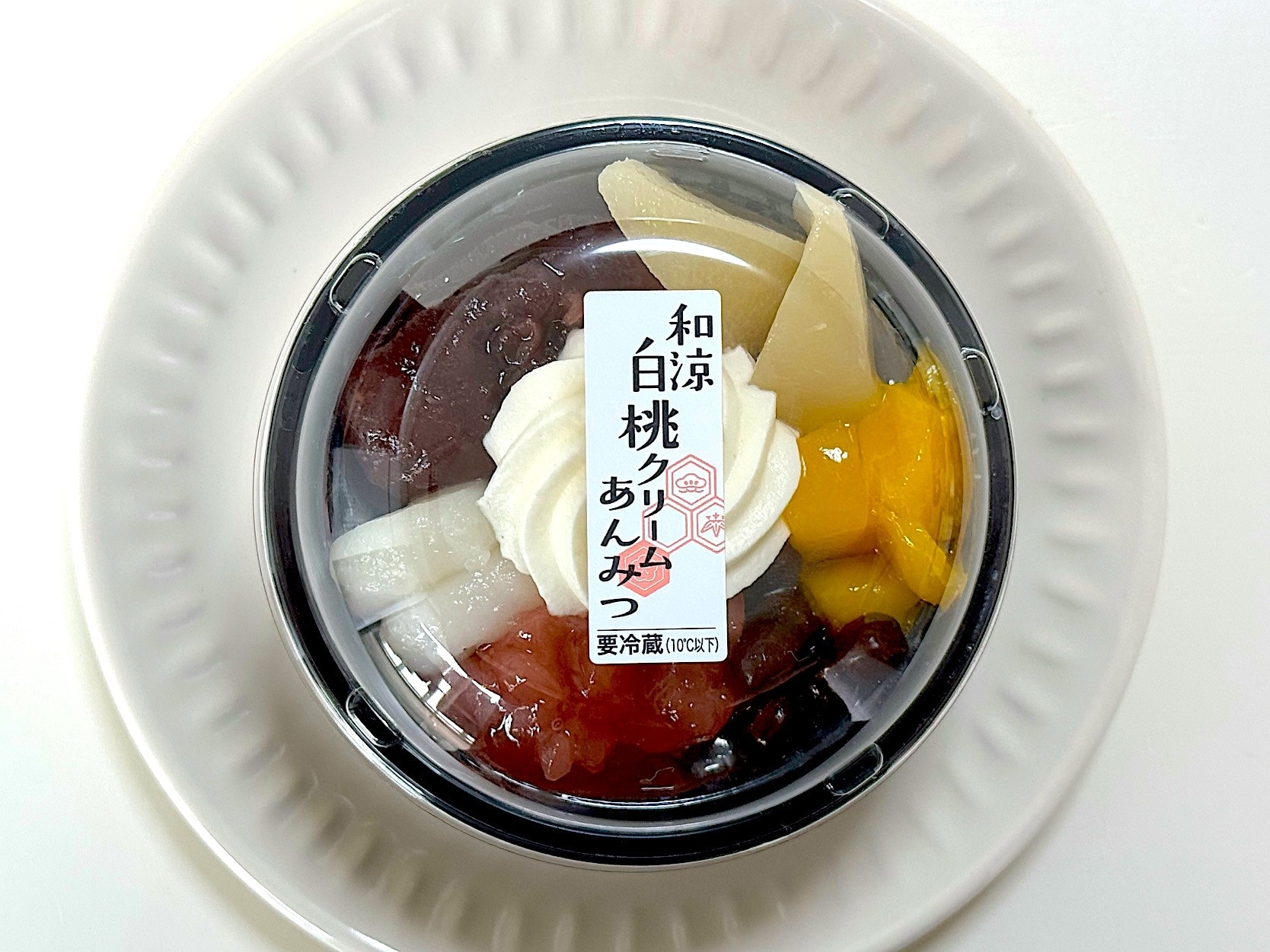 シャトレーゼのおすすめスイーツ「和涼白桃クリームあんみつ」