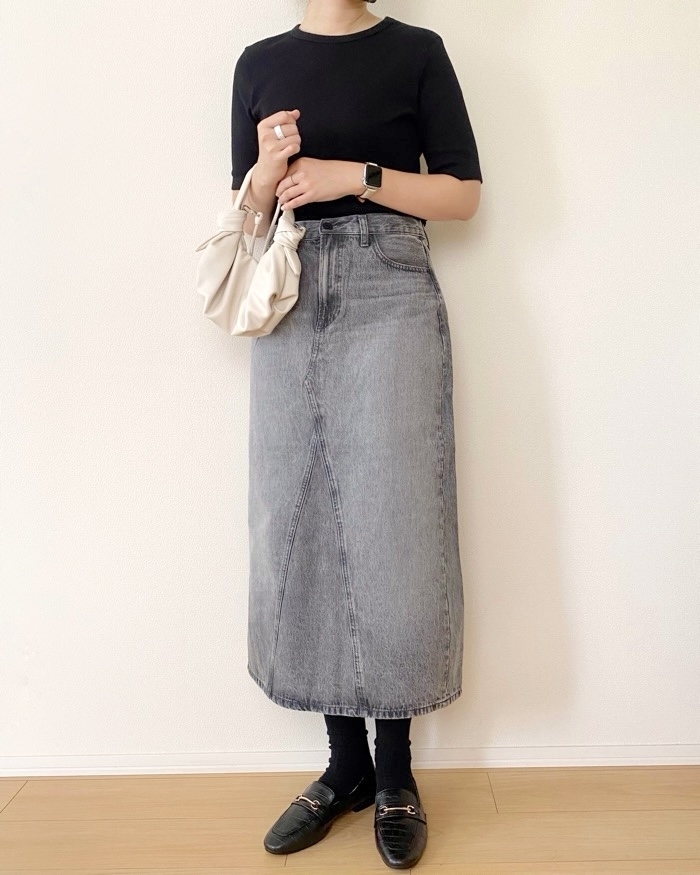 UNIQLO（ユニクロ）のおすすめファッションアイテム「デニムパネルロングスカート」のコーディネート