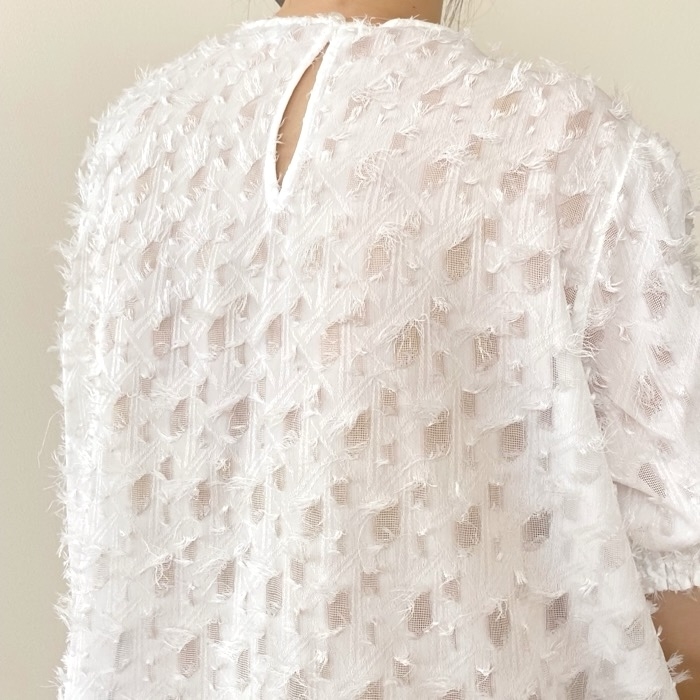 GUのオススメのブラウス「カットジャカードブラウス(5分袖)Z+E」