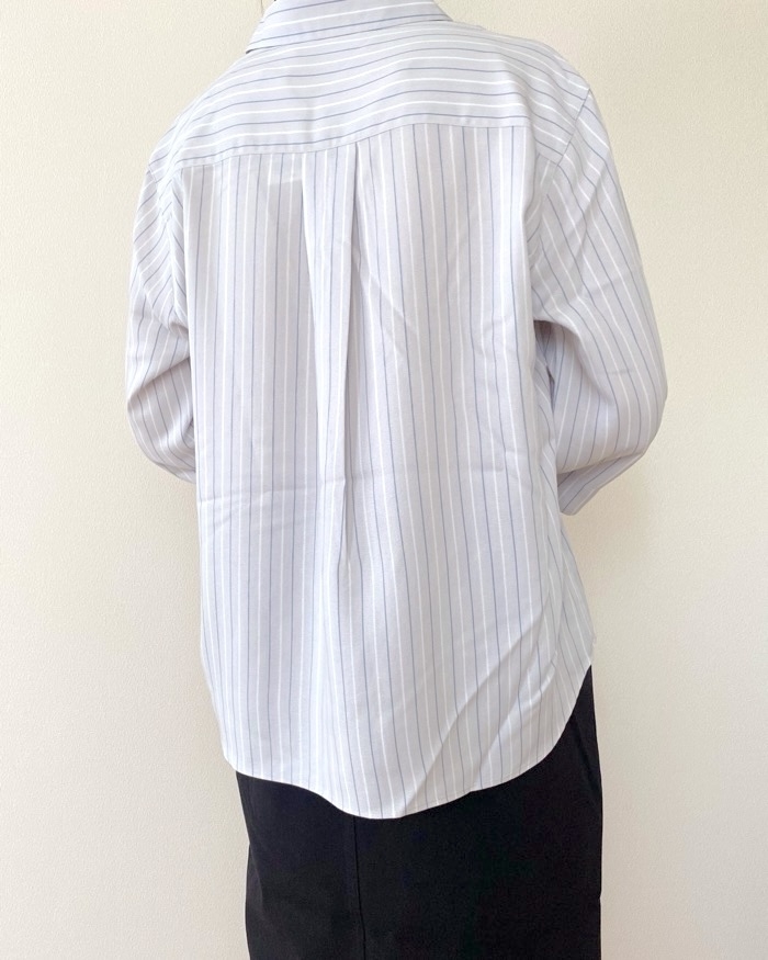 ユニクロのオススメのブラウス「レーヨンスキッパーブラウス/ストライプ/7分袖」