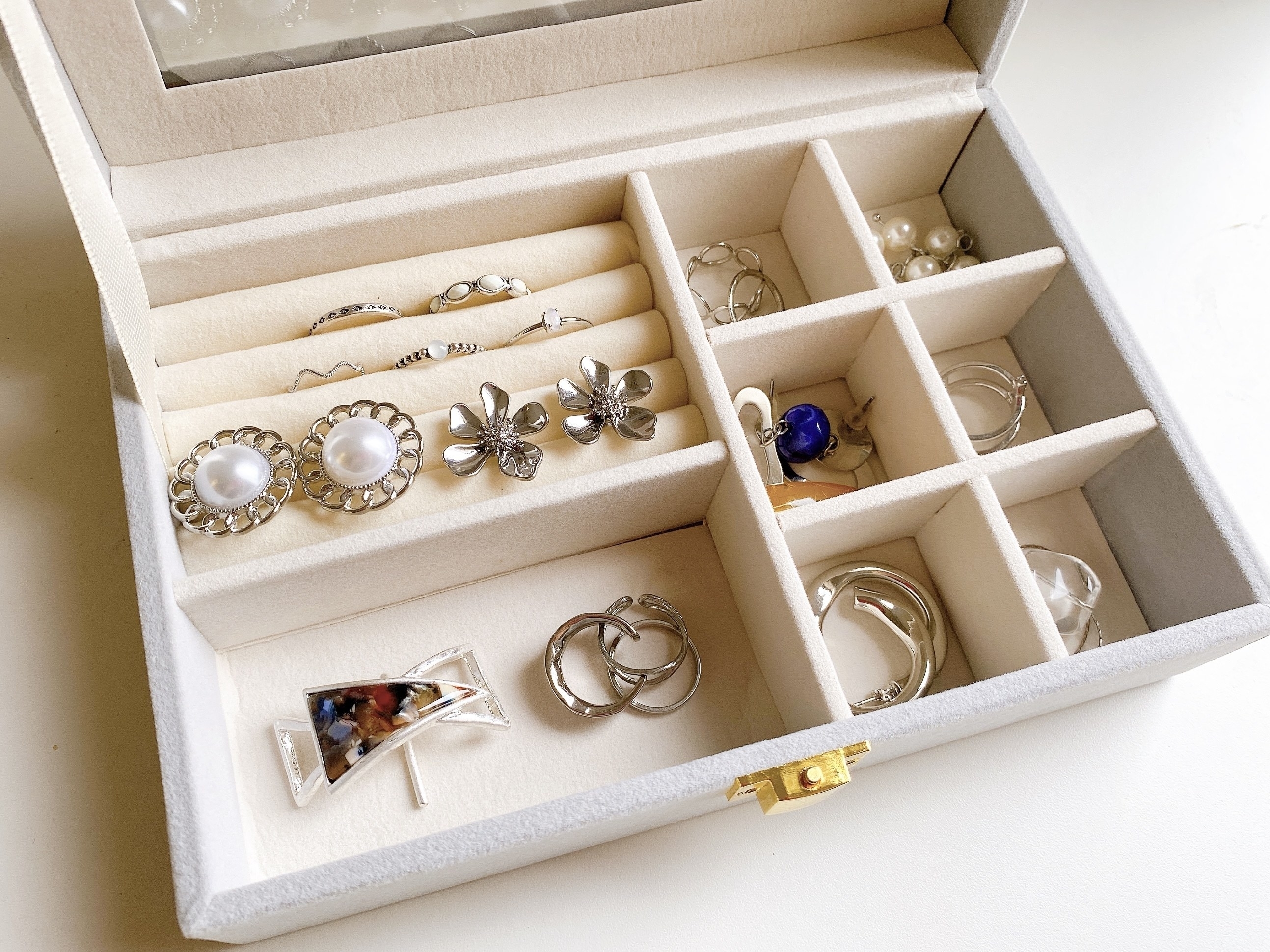 DAISO（ダイソー）のおすすめアイテム「ジュエリーボックス」