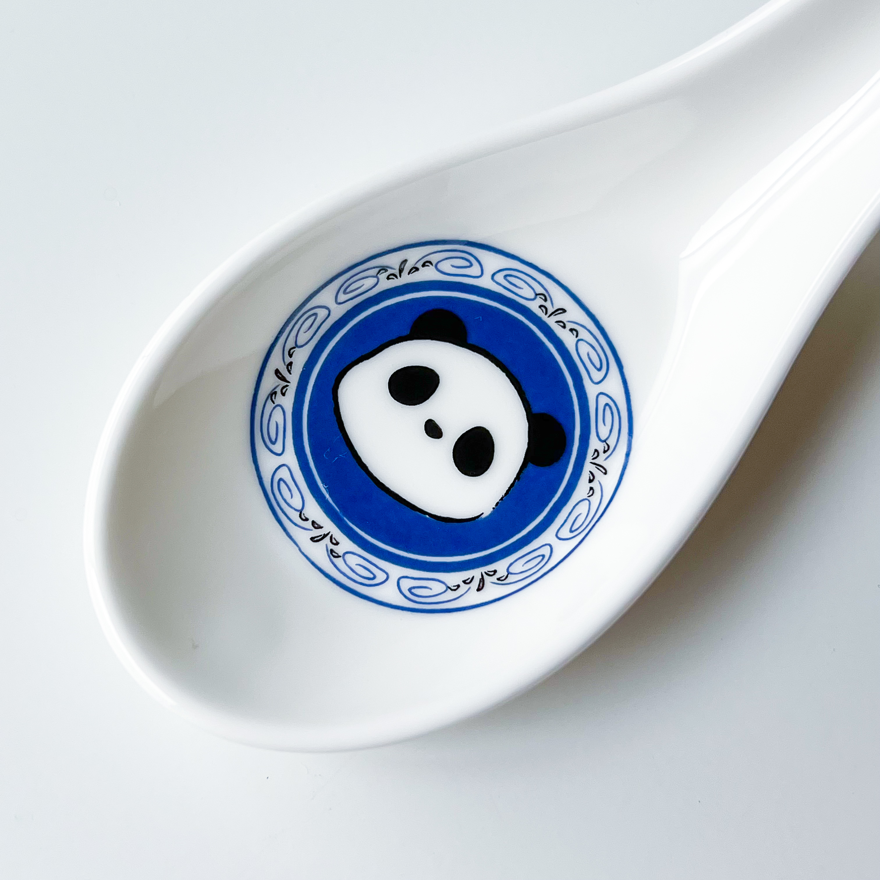 CanDo（キャンドゥ）のおすすめ食器「唐子パンダ プレートS」「唐子パンダ レンゲ」