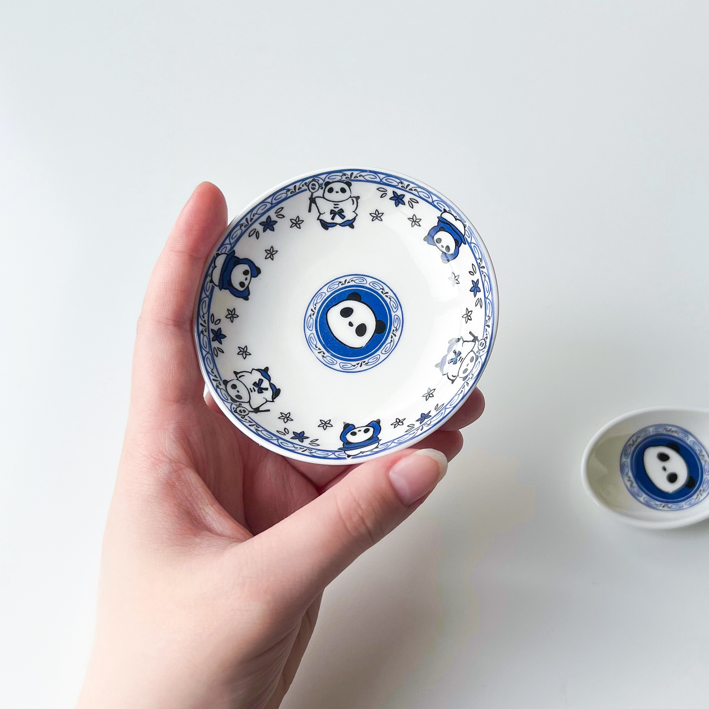 CanDo（キャンドゥ）のおすすめ食器「唐子パンダ プレートS」「唐子パンダ レンゲ」