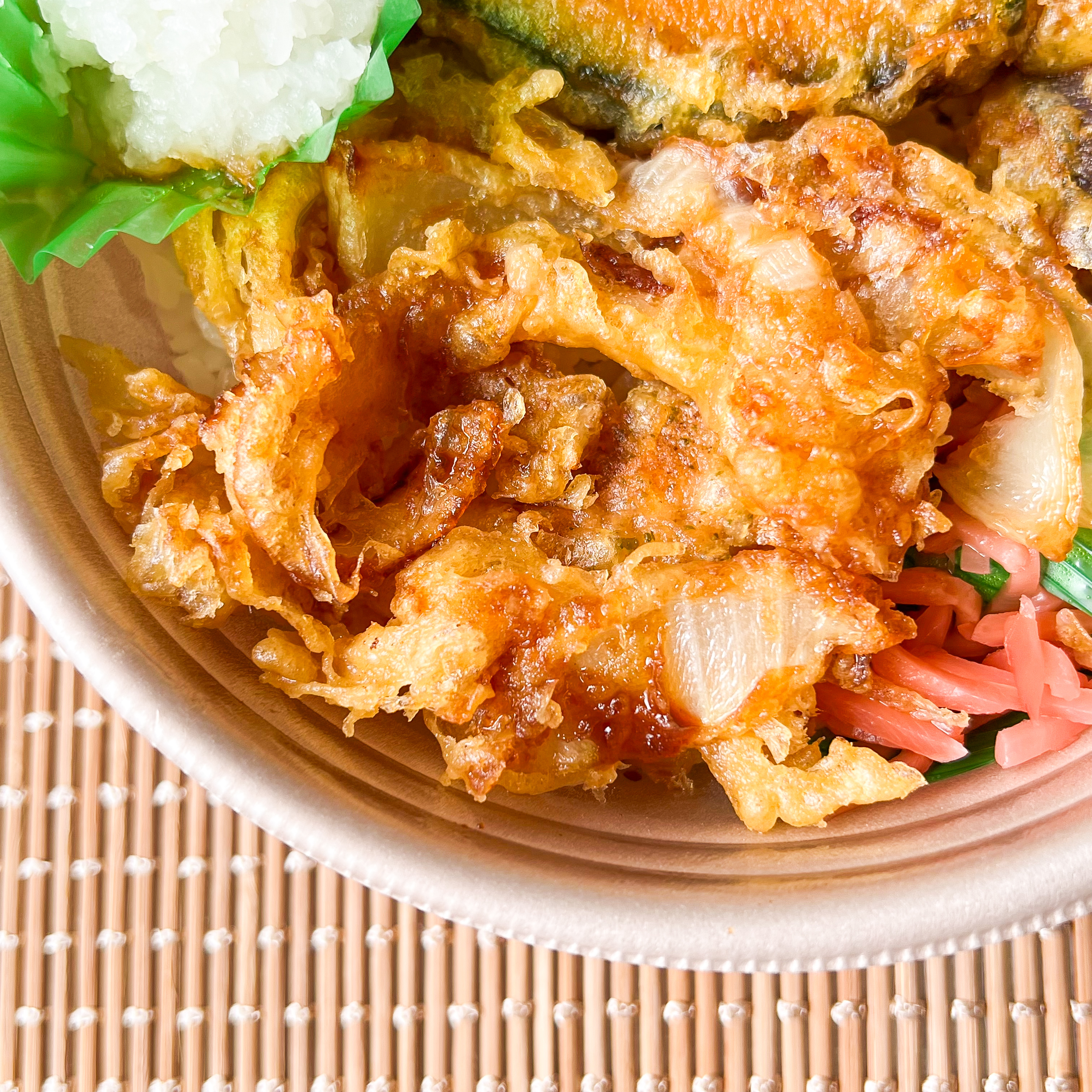 ほっかほっか亭のおすすめ弁当メニュー「海鮮おろし天丼」