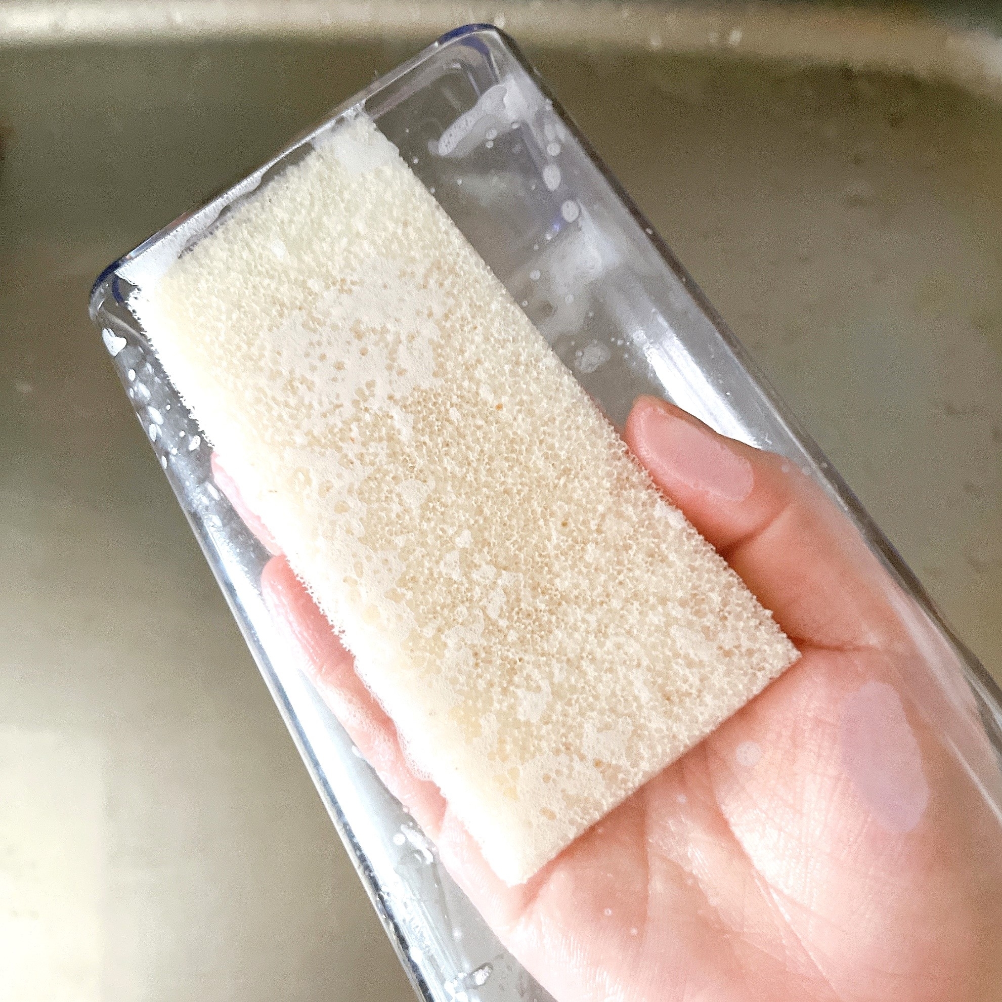 カインズのオススメのグッズ「片手で開け閉めができる保存容器パスタ用」