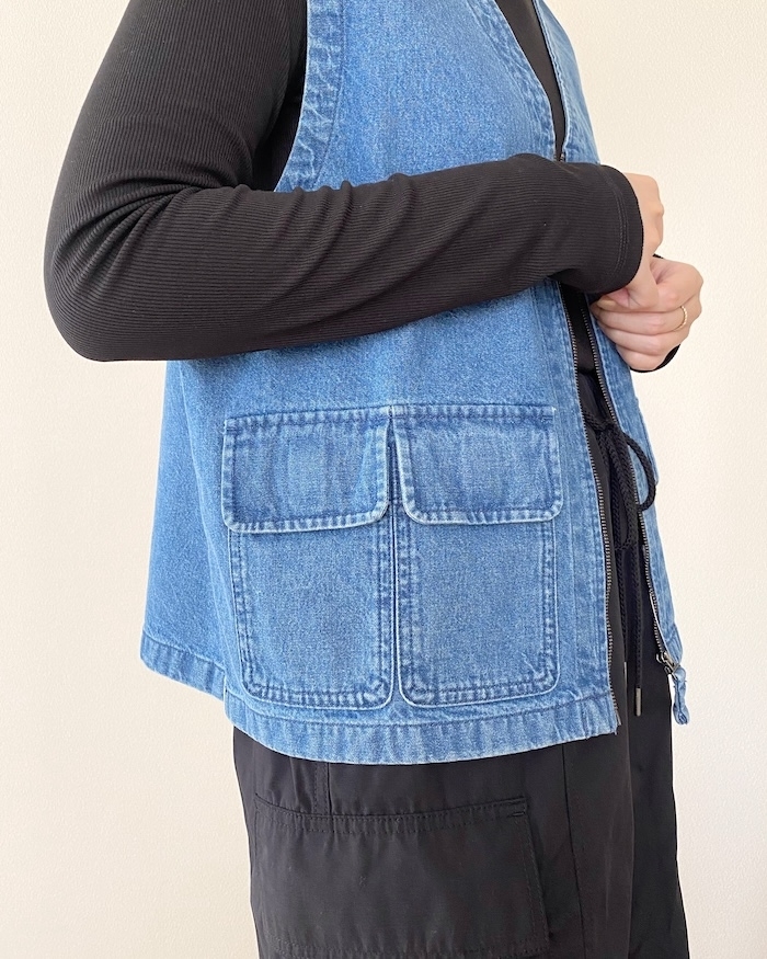GUのオススメのベスト「デニムマルチポケットベスト（セットアップ可能）」