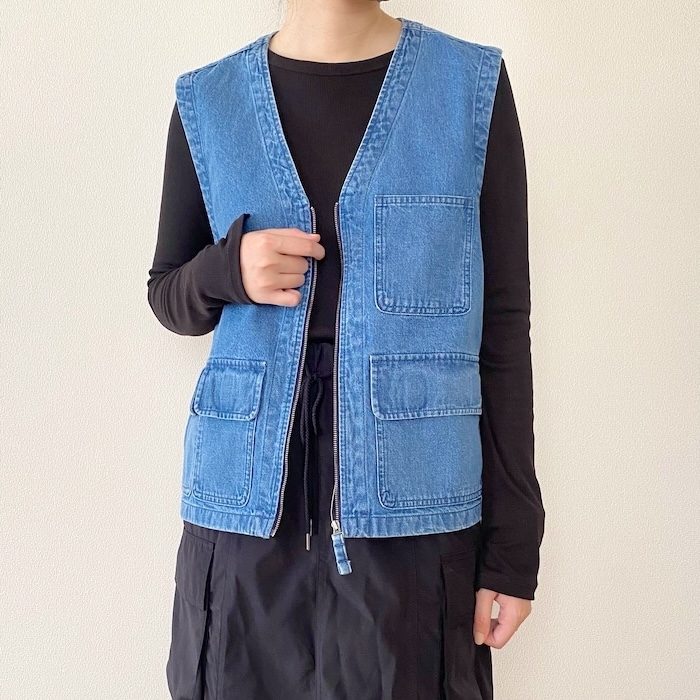 GUのオススメのベスト「デニムマルチポケットベスト（セットアップ可能）」