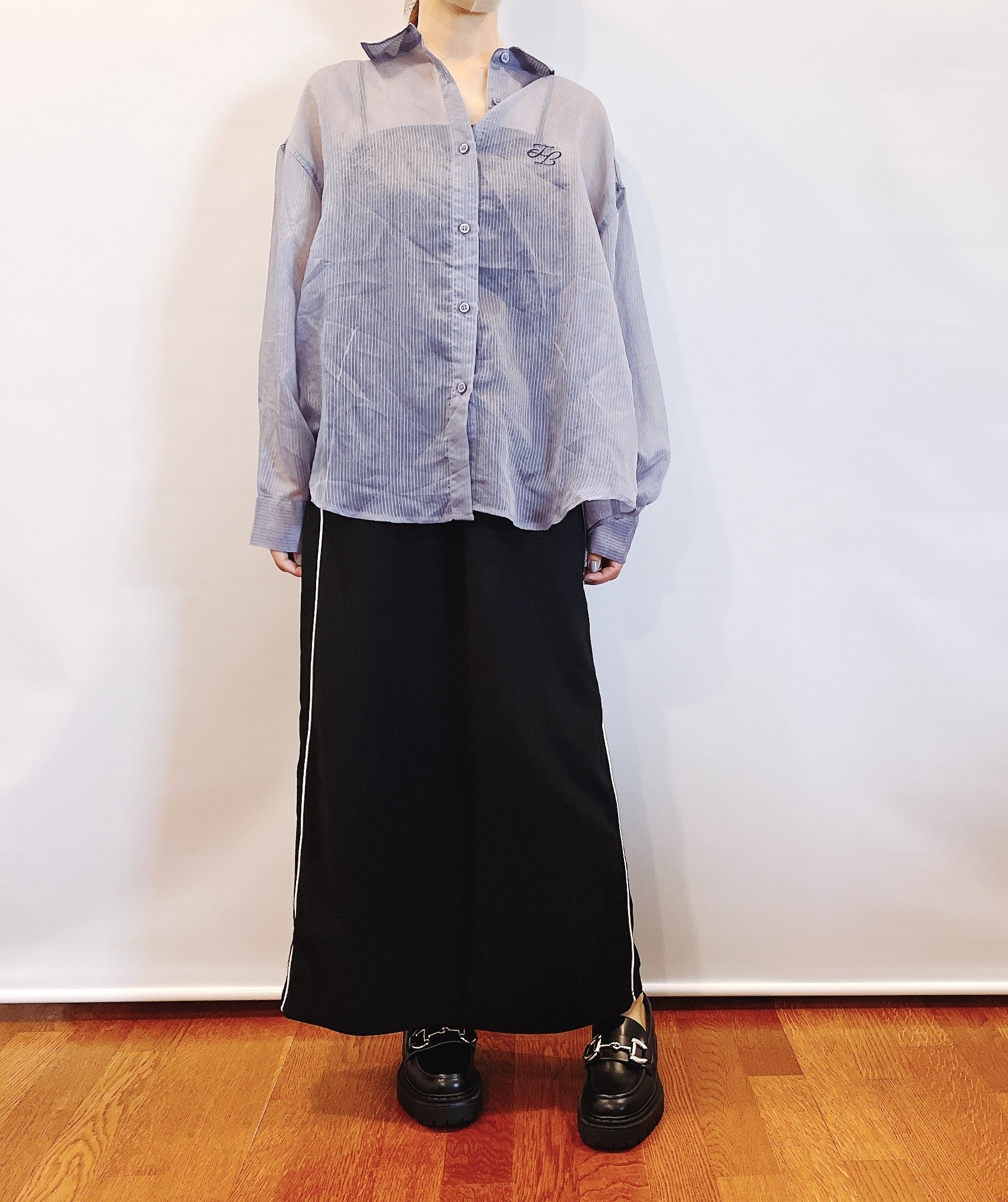 しまむらのおすすめファッションアイテム「シアーストライプシシュウSH」