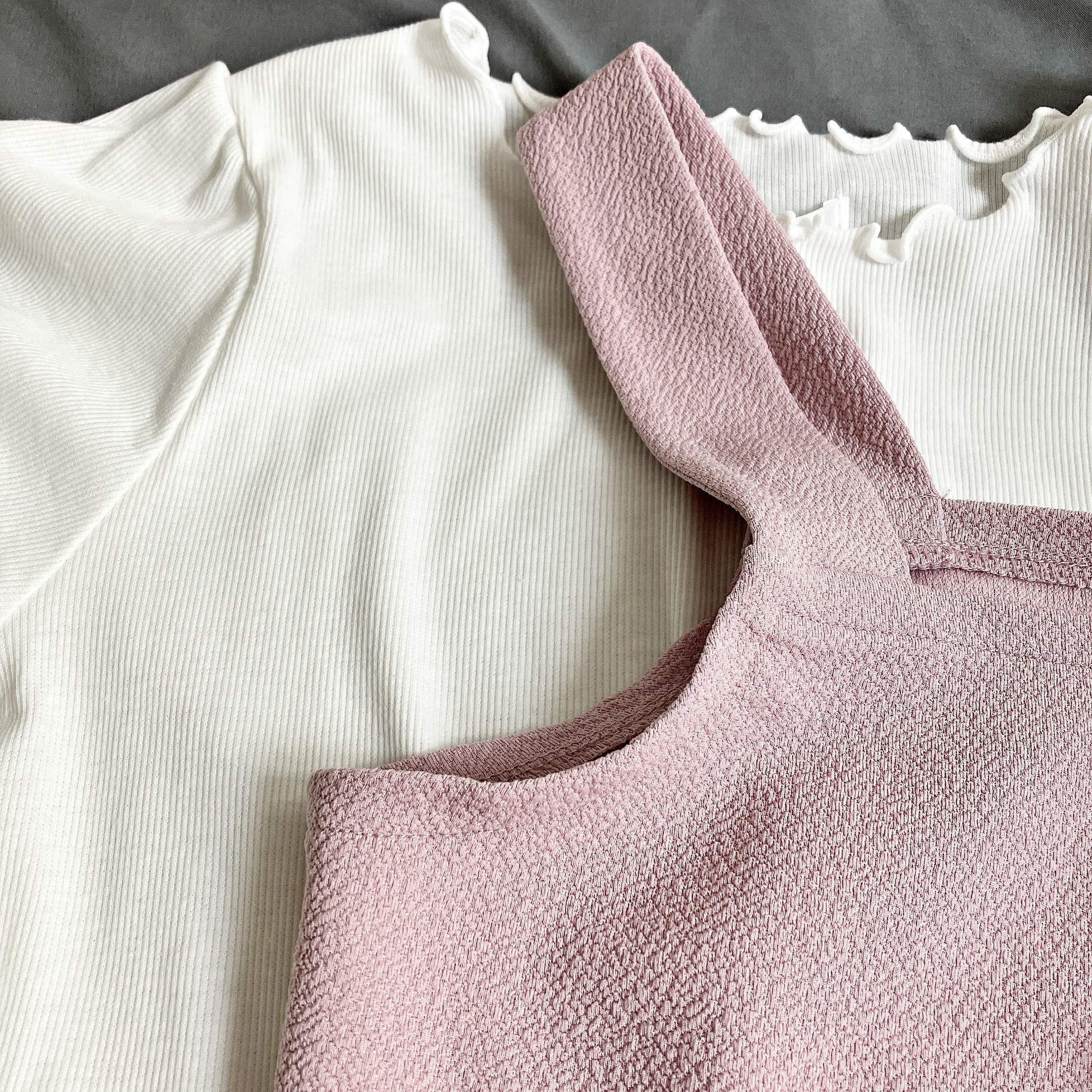 Honeys（ハニーズ）のお得な2点セットトップス「インナー付ビスチェ」