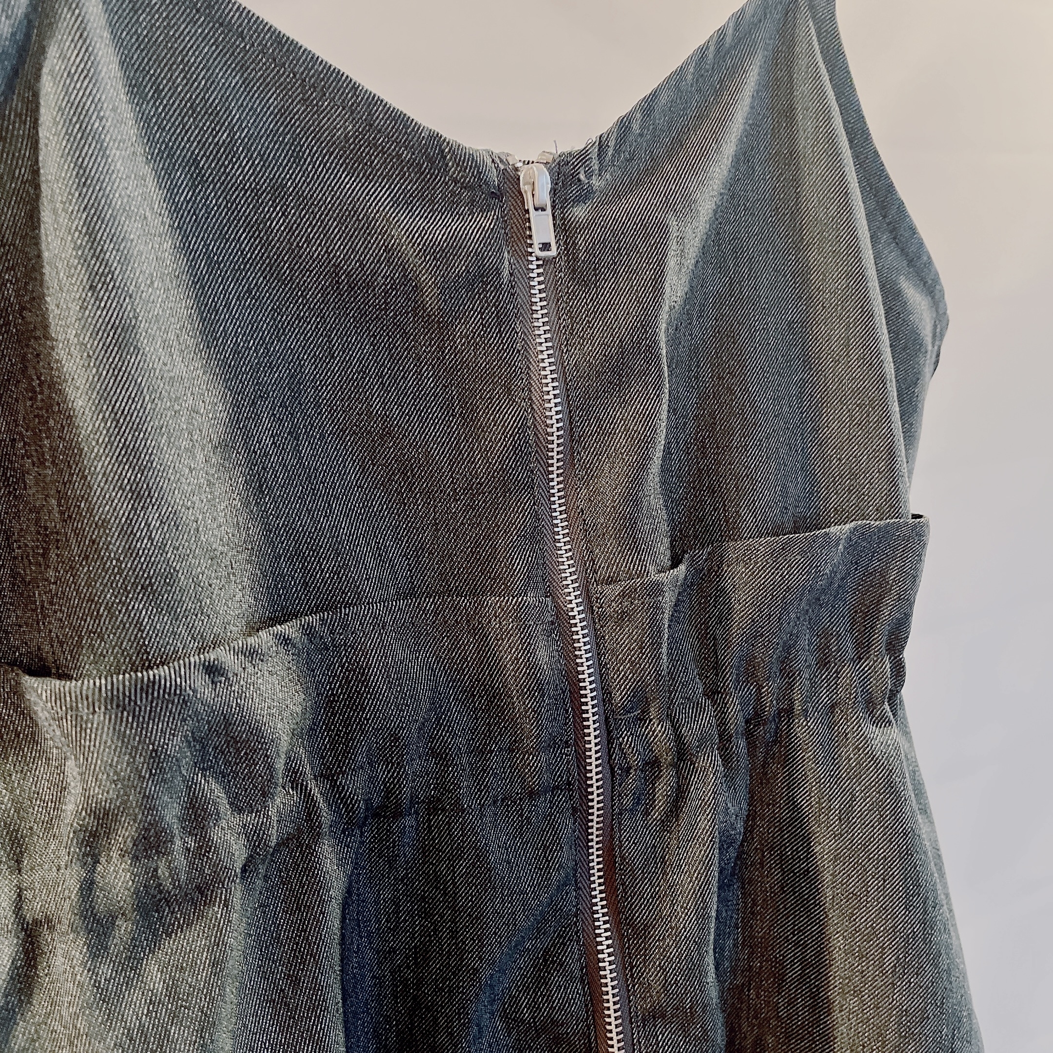 しまむらのおすすめファッションアイテム「フリルキャミワンピース」