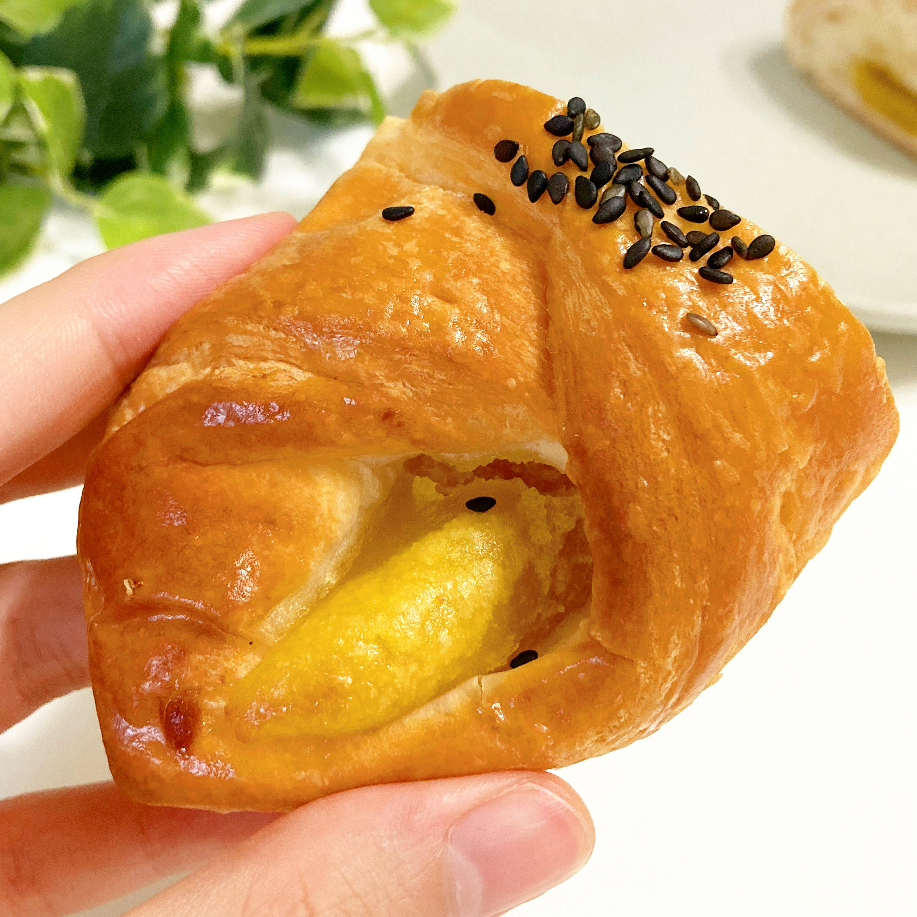 FamilyMart(ファミリーマート)のおすすめスイーツパン「おいものクロワッサン」