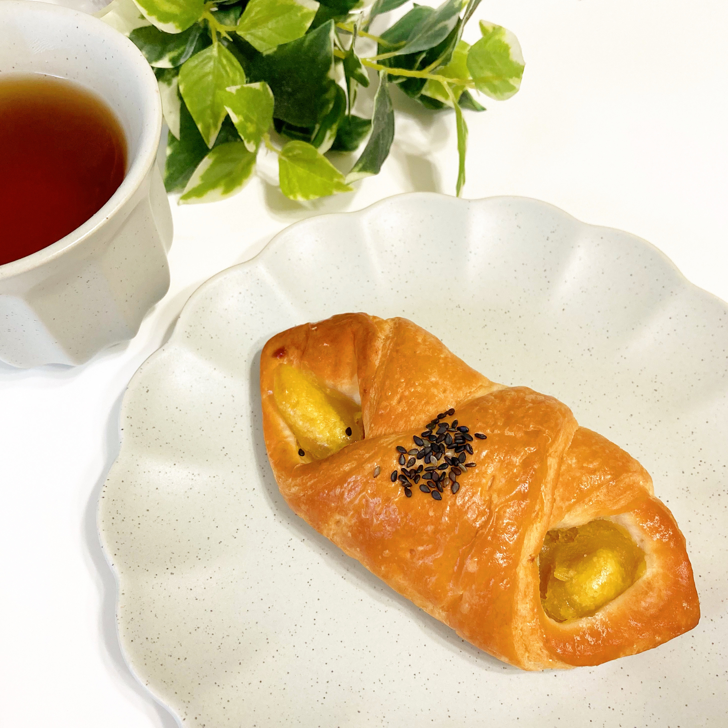 FamilyMart(ファミリーマート)のおすすめスイーツパン「おいものクロワッサン」