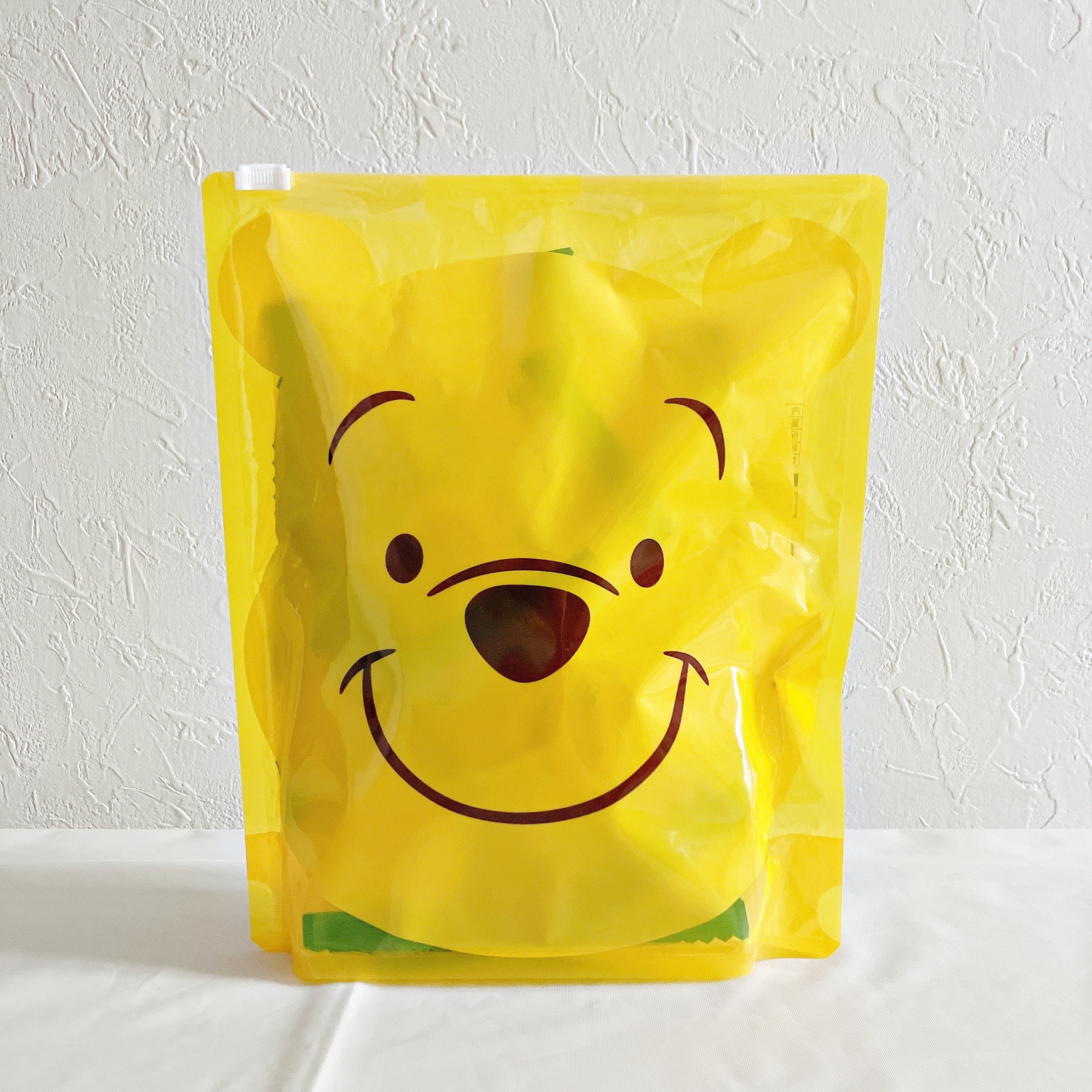 ディズニーランドのかわいいお菓子「メイプルフィナンシェ 袋 プー」