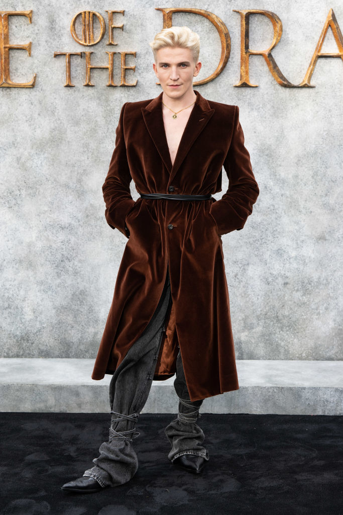 Ewan Mitchell