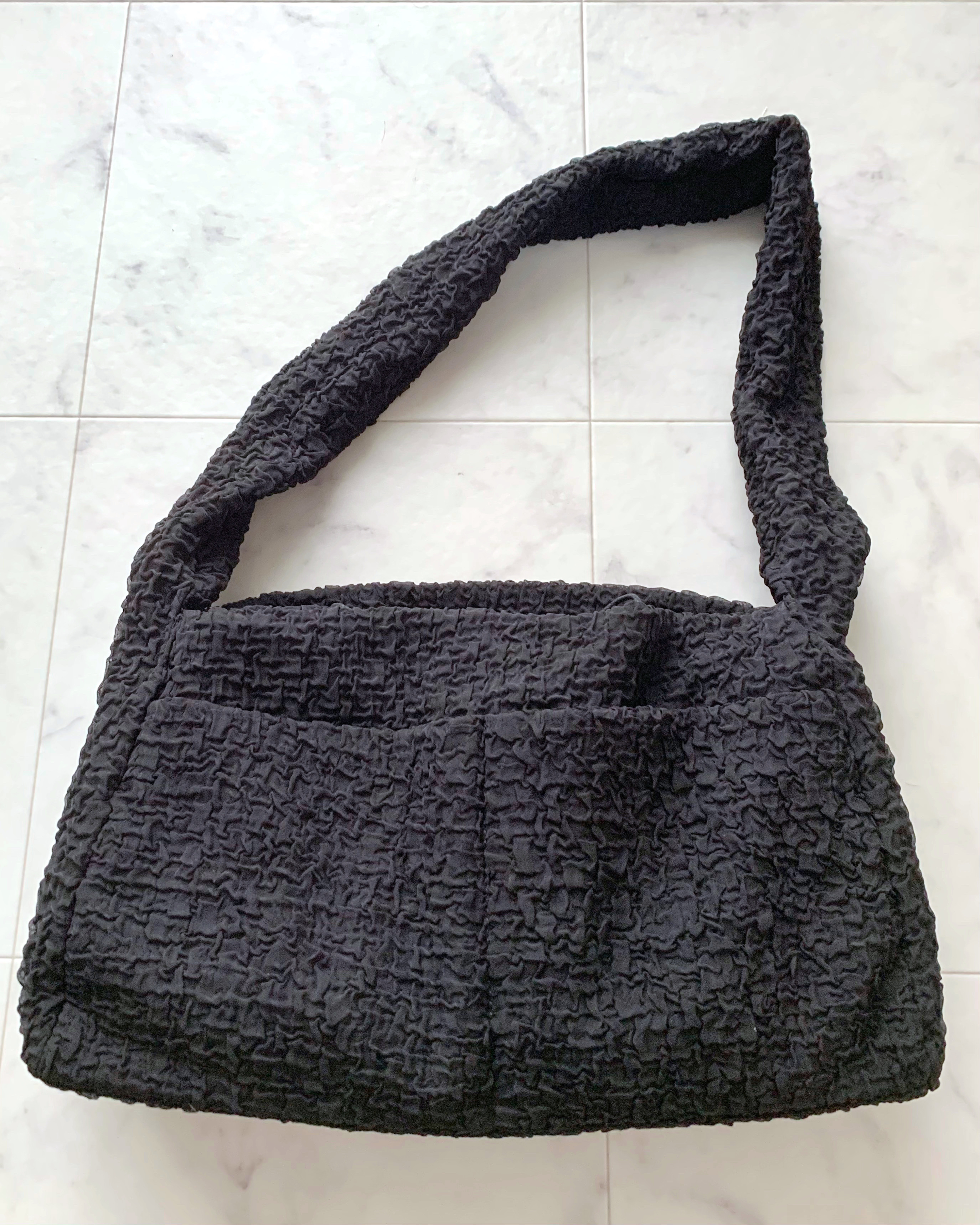 ニコアンドのおすすめバッグ「オリジナルソフトドロストショルダーバッグ」