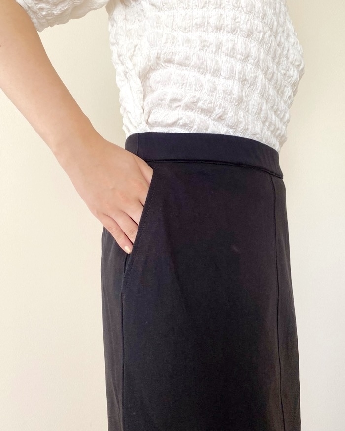 UNIQLO（ユニクロ）のおすすめファッションアイテム「ウルトラストレッチナロースカート」