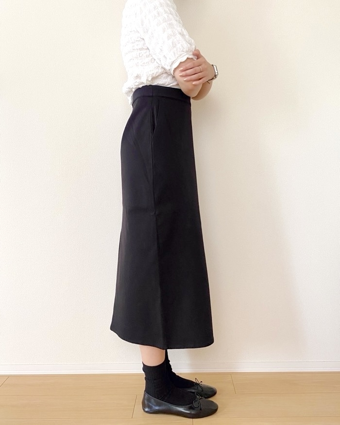 UNIQLO（ユニクロ）のおすすめファッションアイテム「ウルトラストレッチナロースカート」