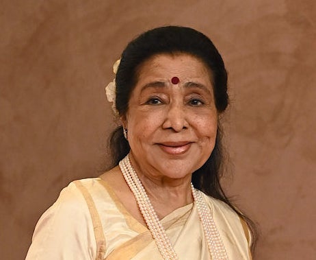 Asha Bhosle close up