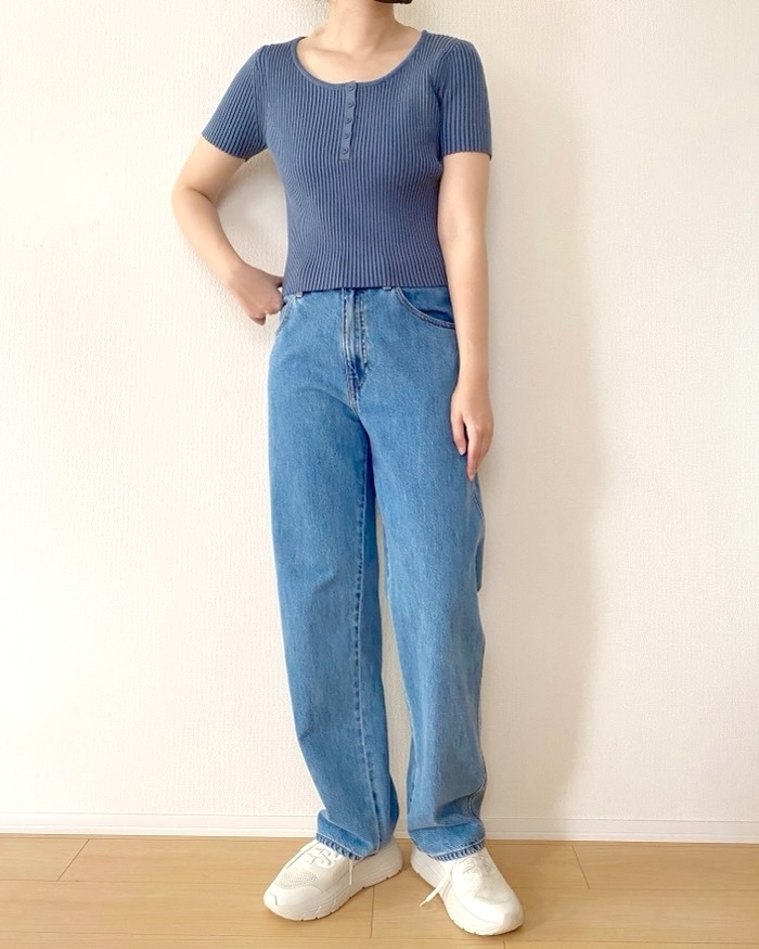 GU(ジーユー)のおすすめファッションアイテム「リブヘンリーネックセーター(半袖)」のコーディネート