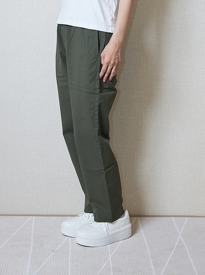 UNIQLO（ユニクロ）のおすすめファッションアイテム「ストレッチイージーアンクルパンツ」