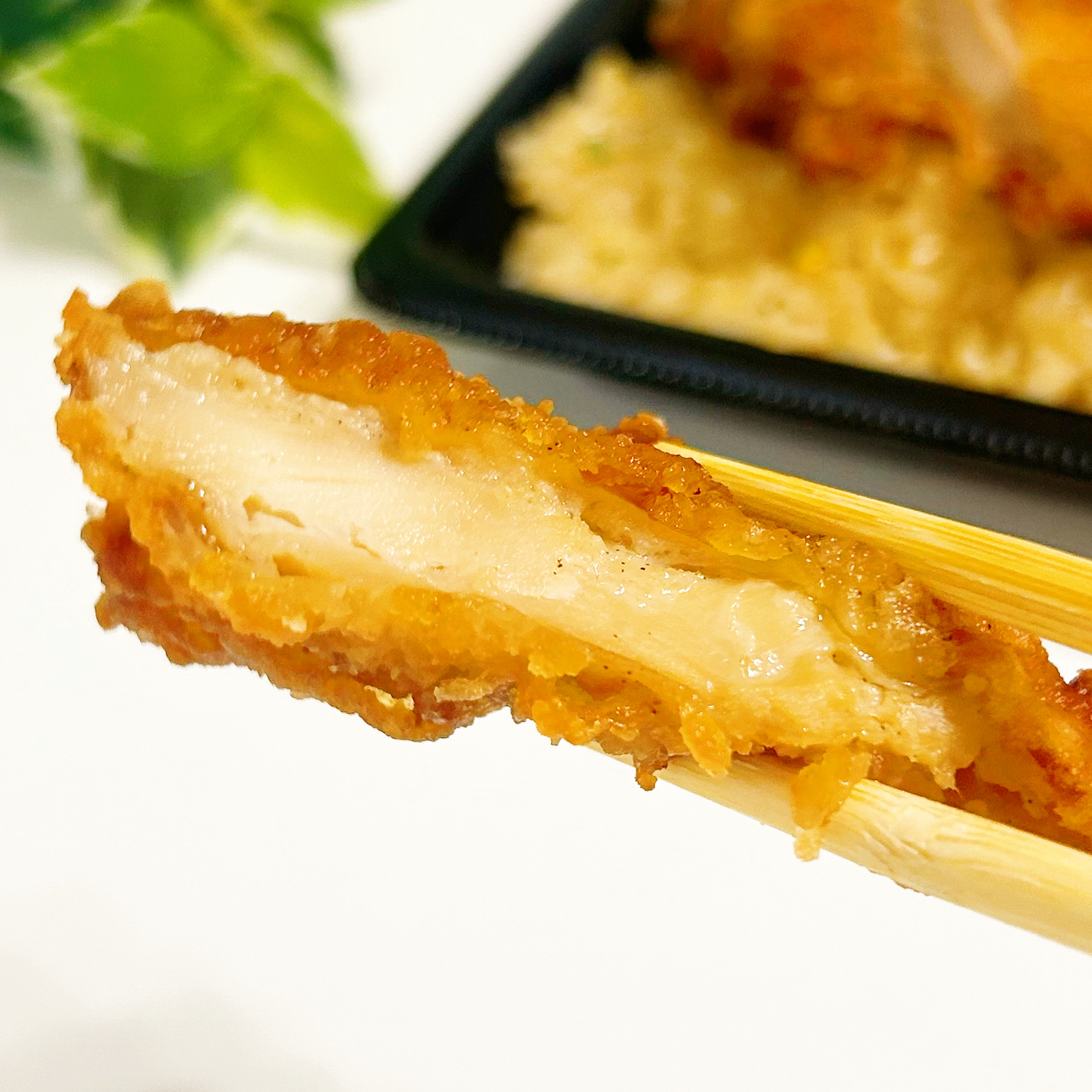 FamilyMart（ファミリーマート）のおすすめお弁当「大盛炒飯！山賊焼弁当」