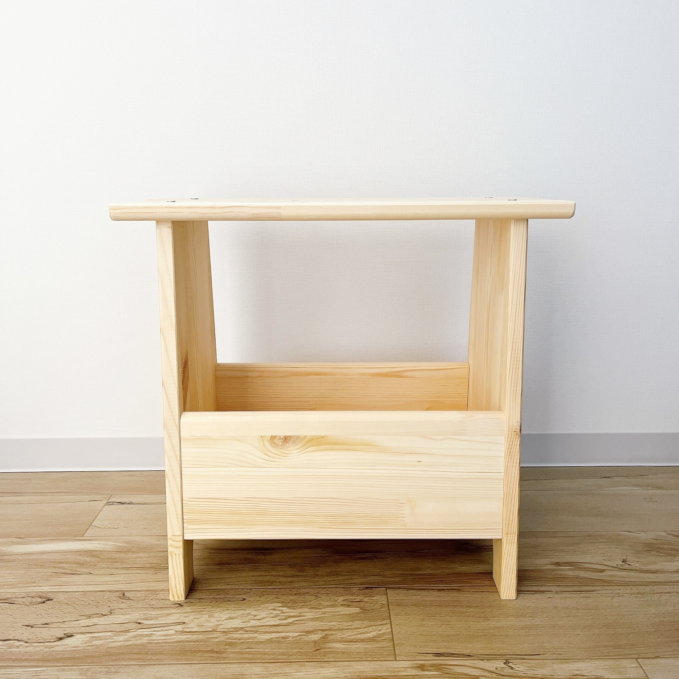 IKEA(イケア)のおすすめ家具「PERJOHAN ペルヨハン スツール」