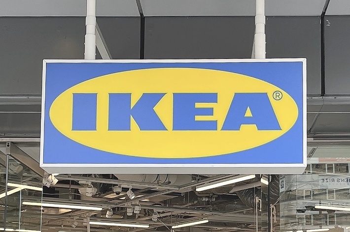 IKEA(イケア)の看板