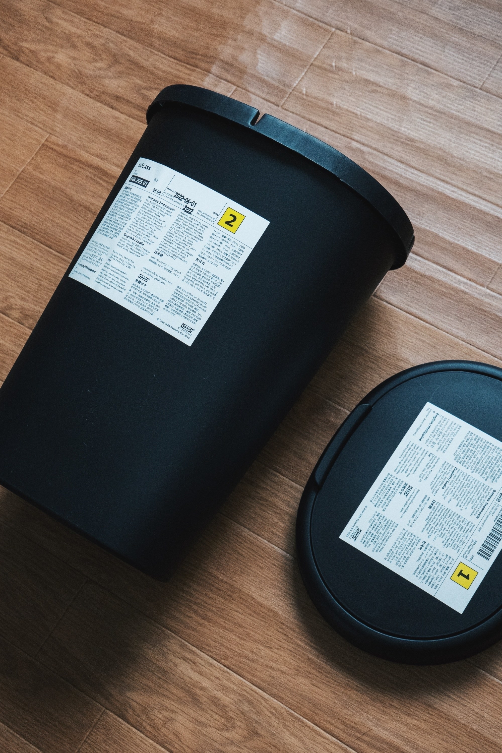 イケアのおすすめアイテム「HÖLASS ホーラス ふた付きゴミ箱」