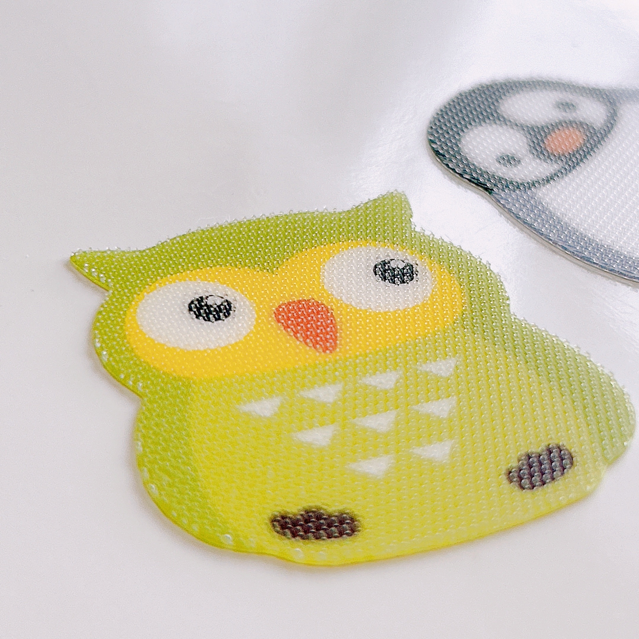 DAISO（ダイソー）のおすすめキッチングッズ「キャッチフック（鳥セット、2個）」