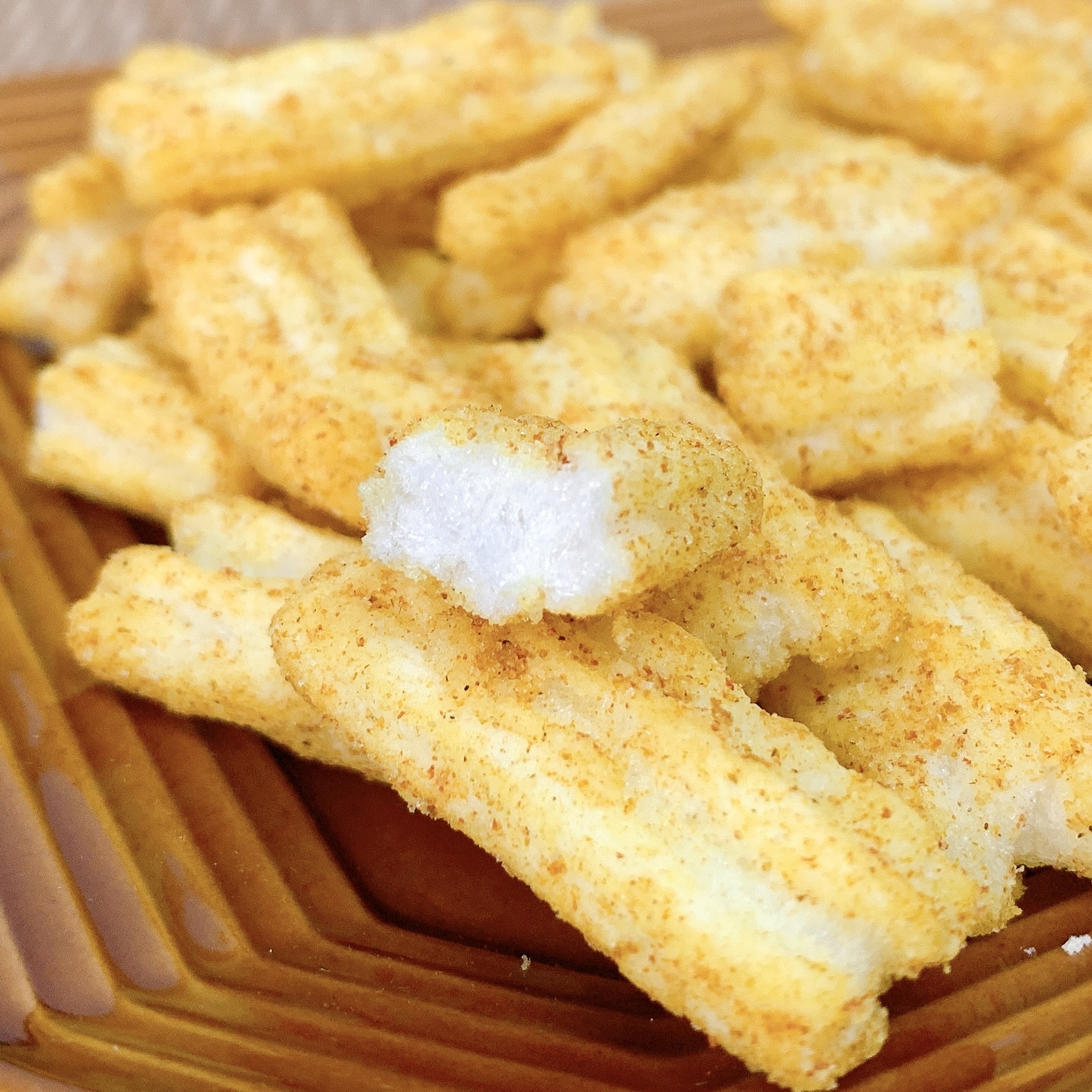 無印良品のおすすめのお菓子「揚げおかき トマトカレー味」