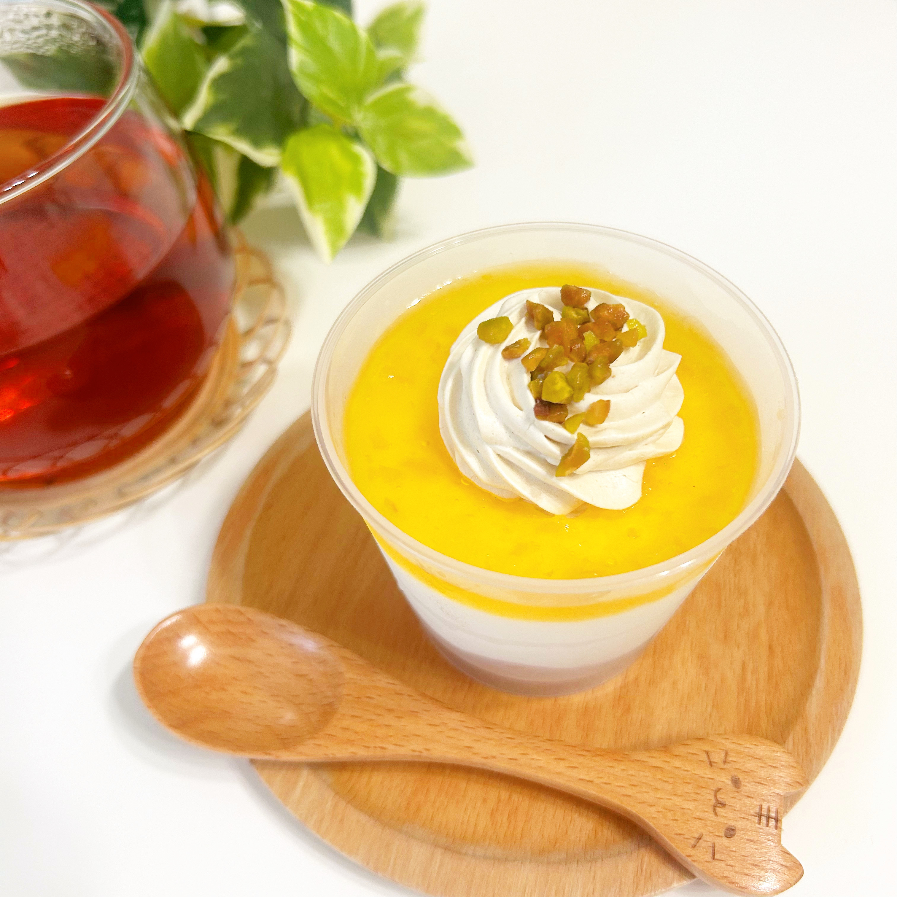 FamilyMart（ファミリーマート）のおすすめスイーツ「［ブルーグリーン］植物生まれのレアチーズケーキ」