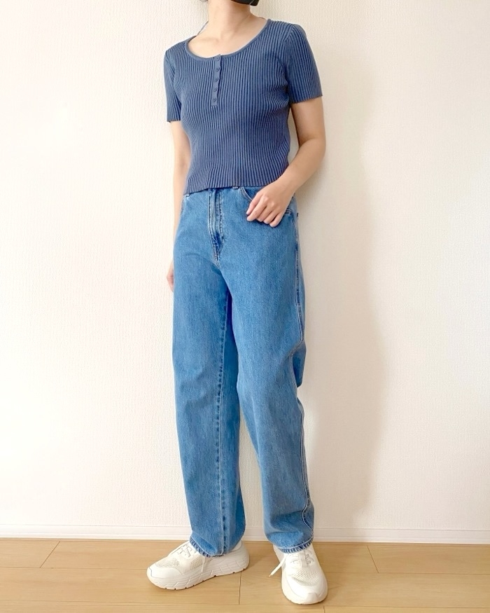 GU（ジーユー）のおすすめファッションアイテム「ボリュームソールニットスニーカー」のコーディネート