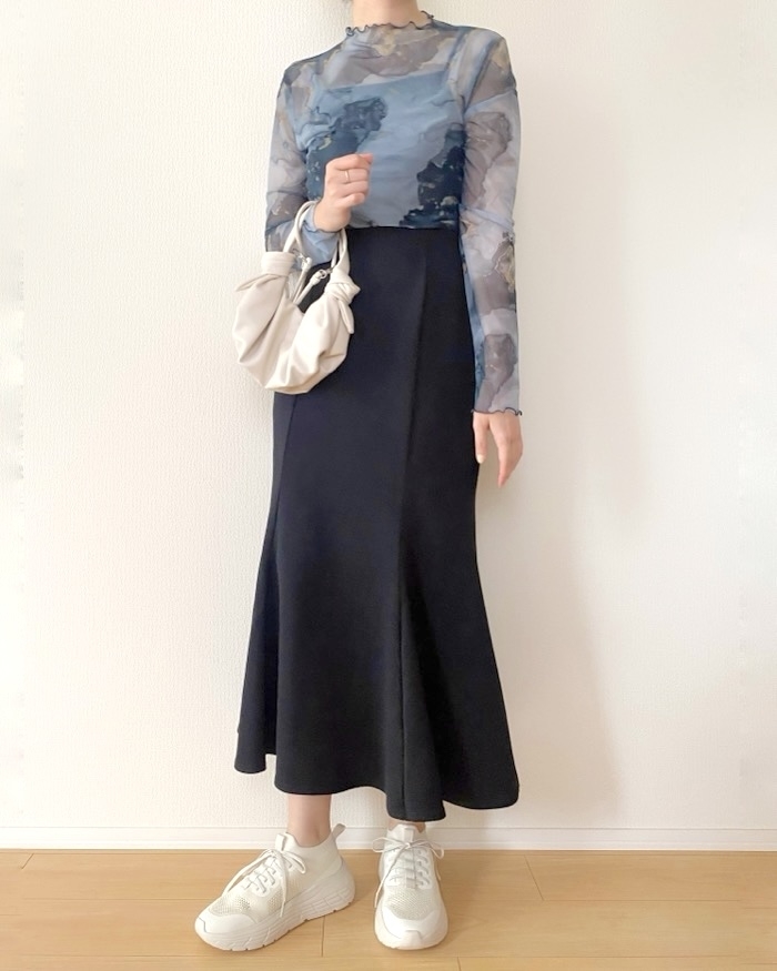 GU（ジーユー）のおすすめファッションアイテム「ボリュームソールニットスニーカー」のコーディネート