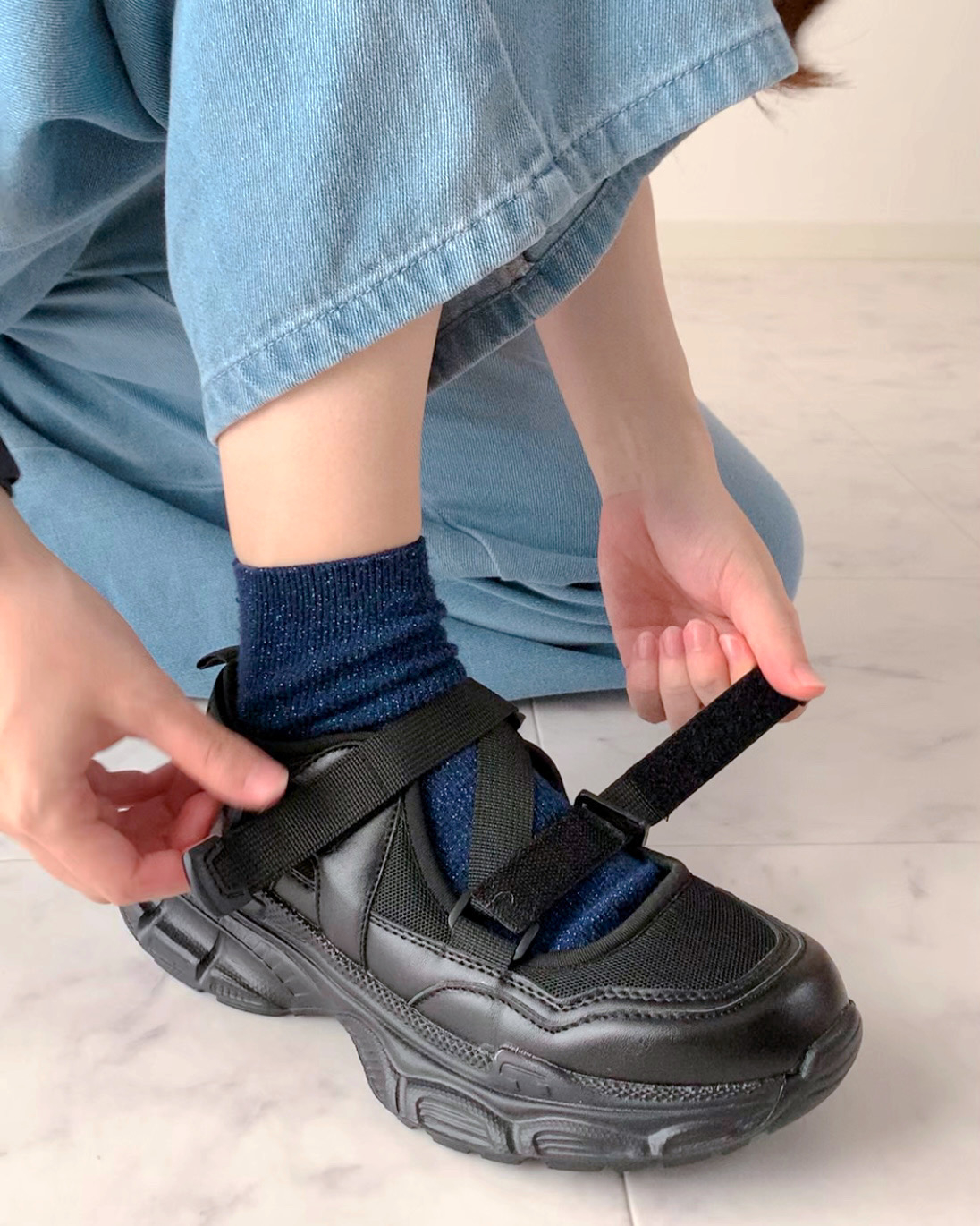 しまむらのおすすめファッションアイテム「TT＊miストラップSNK」