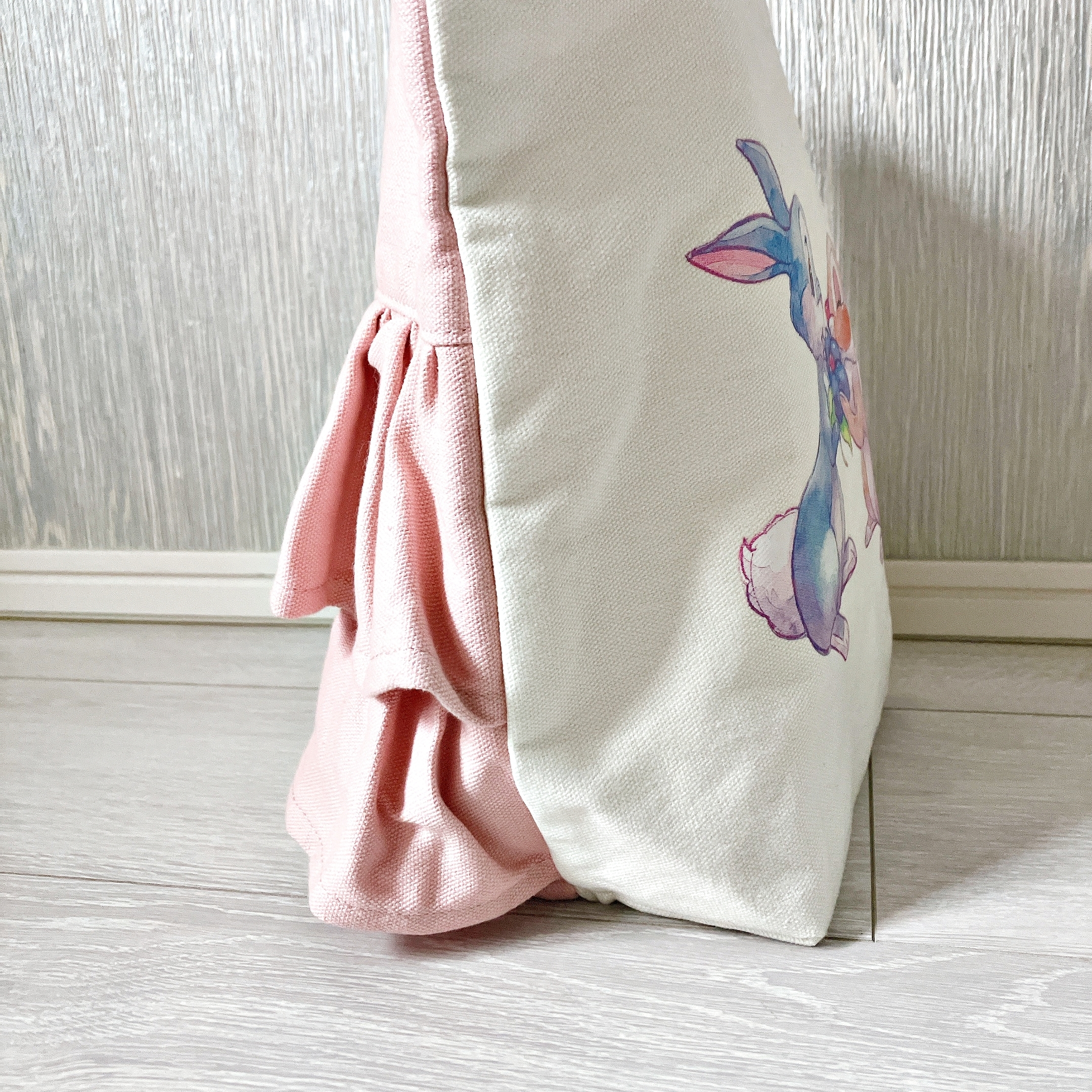 ディズニーランドのおすすめバッグ「トートバッグ サンパー ミス・バニー」