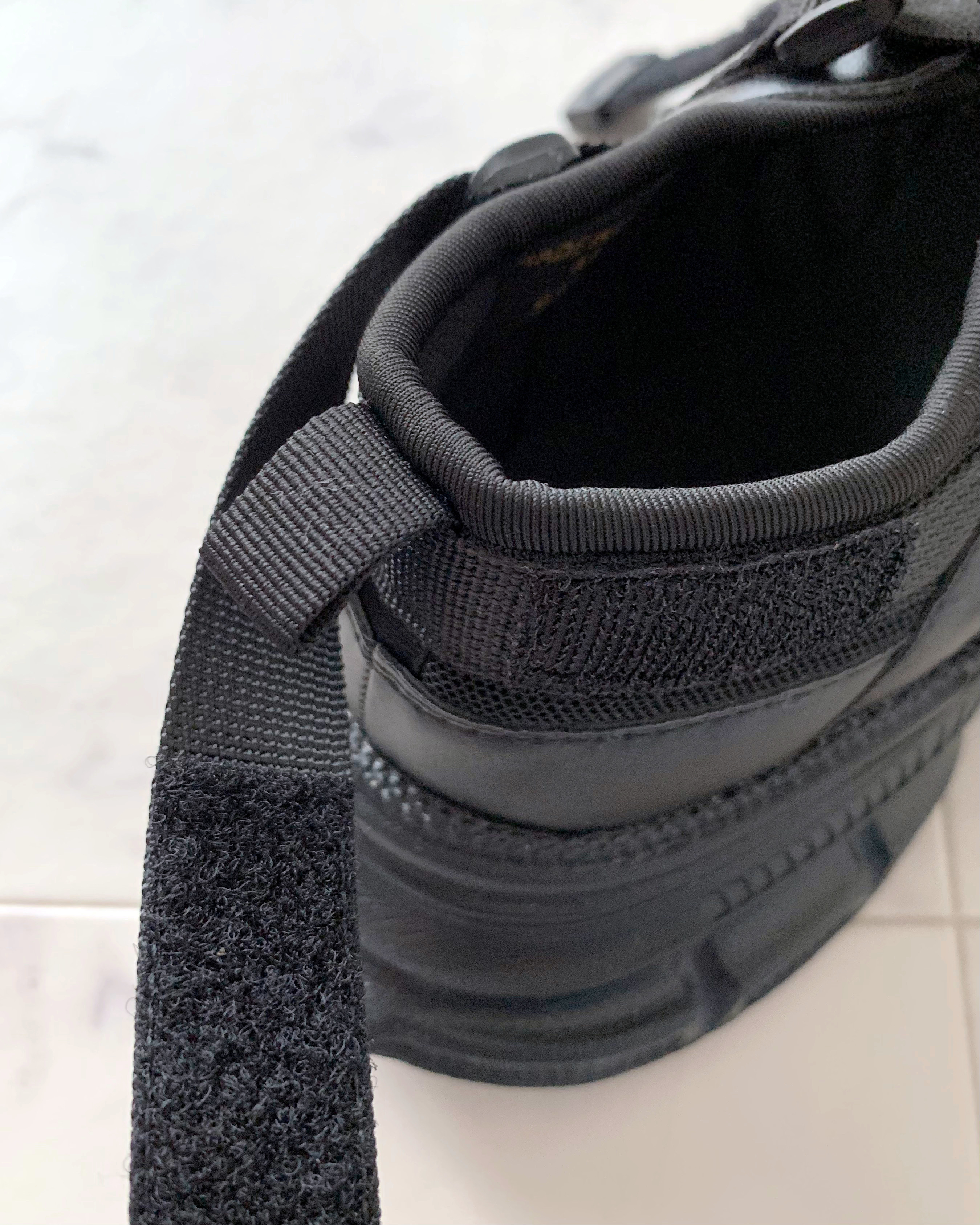 しまむらのおすすめファッションアイテム「TT＊miストラップSNK」