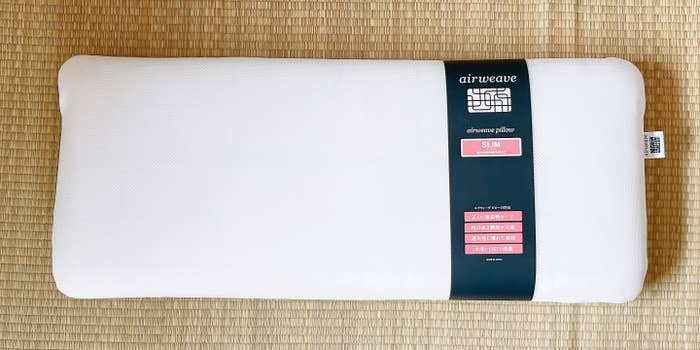 airweave（エアウィーヴ）のおすすめアイテム「エアウィーヴ ピロー スリム」