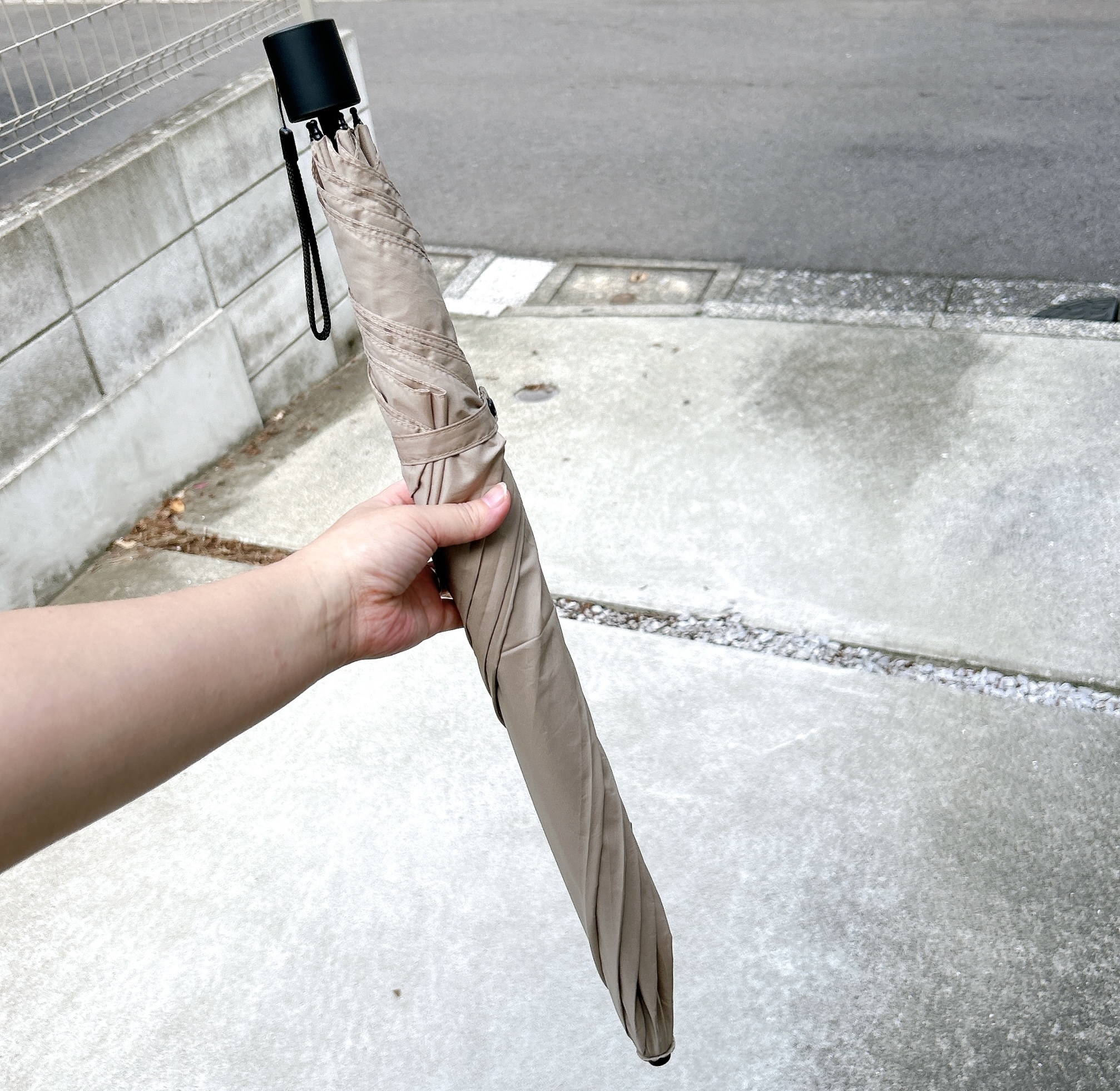 無印良品のおすすめ生活雑貨「晴雨兼用 2通りにたためる 折りたたみ傘」