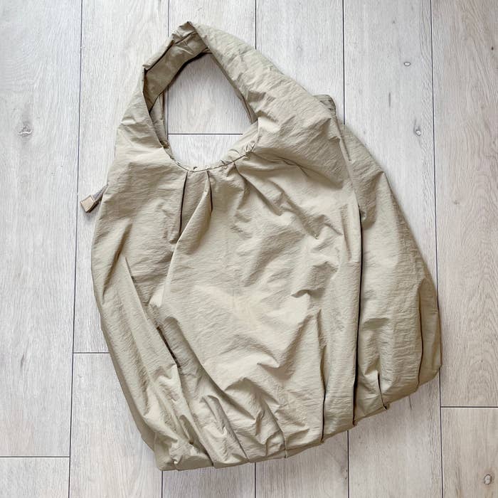 Amiur （エミレ）のおすすめバッグ「タイプライタークラウドバッグ」