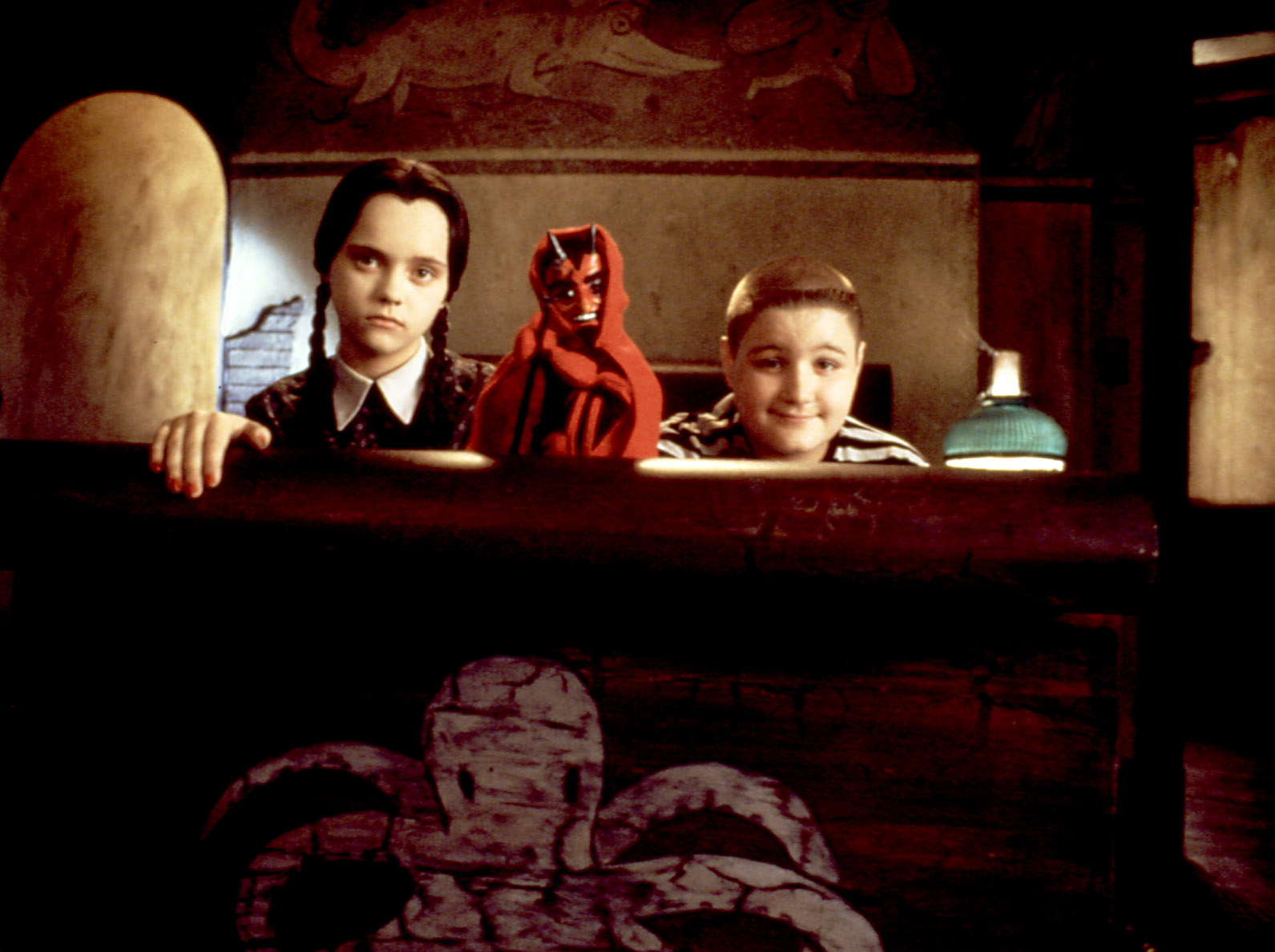 Christina Ricci and Jimmy Workman as Wednesday and Pugsley in a scene from &quot;Addams Family Values&quot;