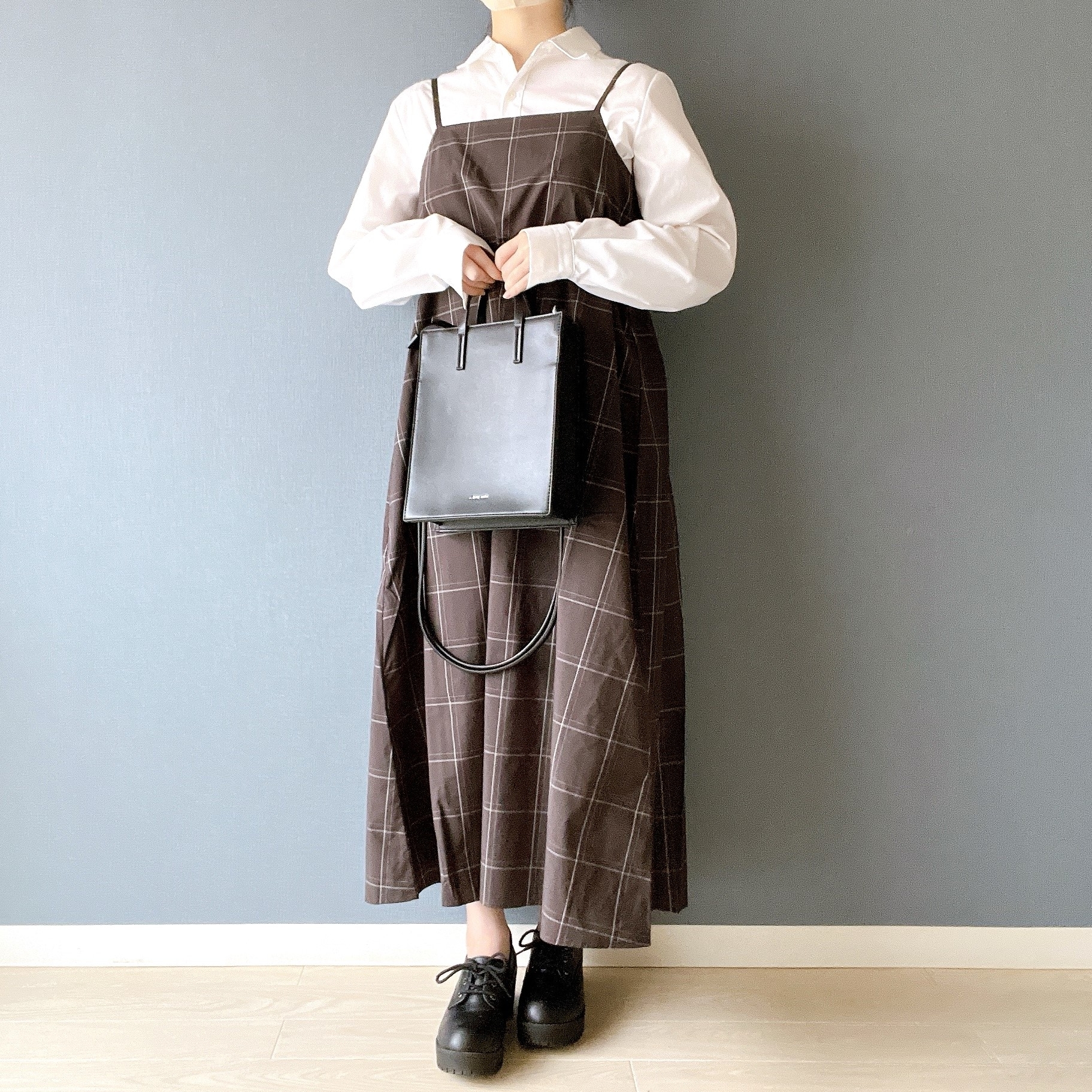 無印良品のオススメのワンピース「婦人 乾きやすいブロード キャミソールワンピース」のコーディネート
