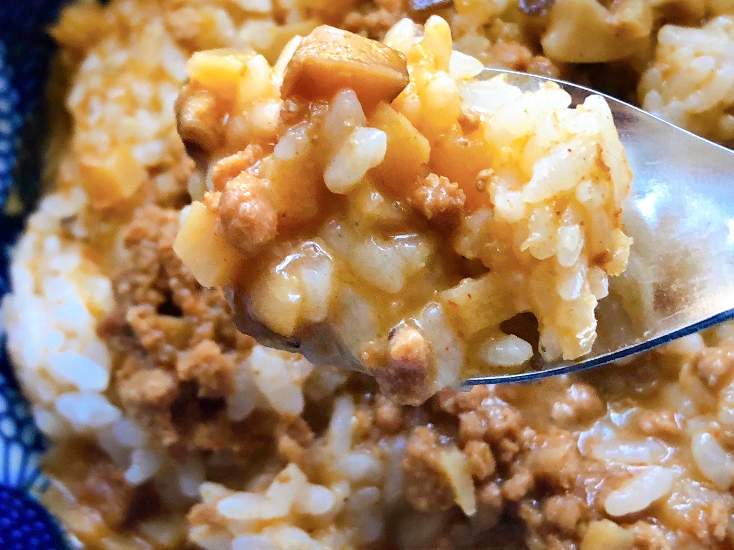 無印良品のオススメの旨辛スープ「ごはんにかける胡麻味噌坦々スープ」