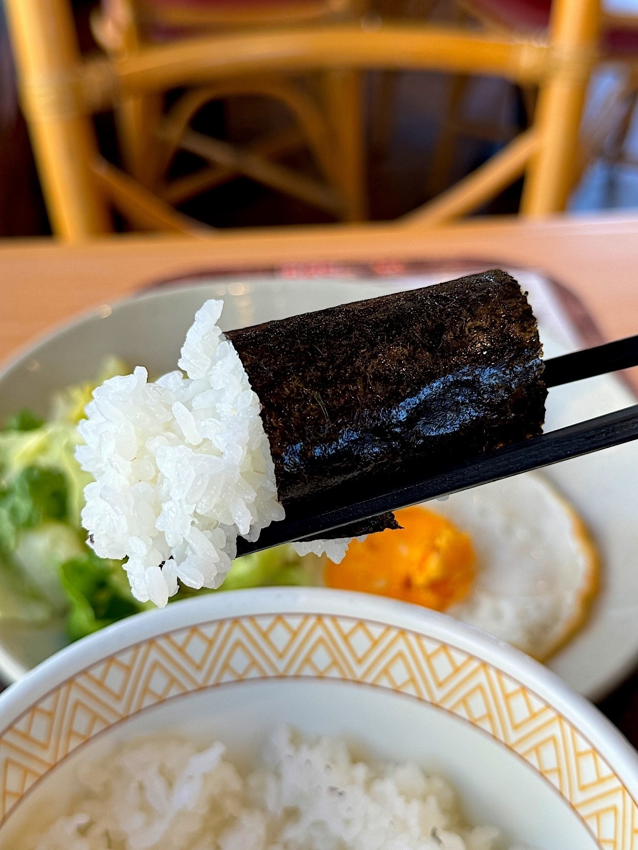 すき家のおすすめフード「ソーセージエッグ朝食」