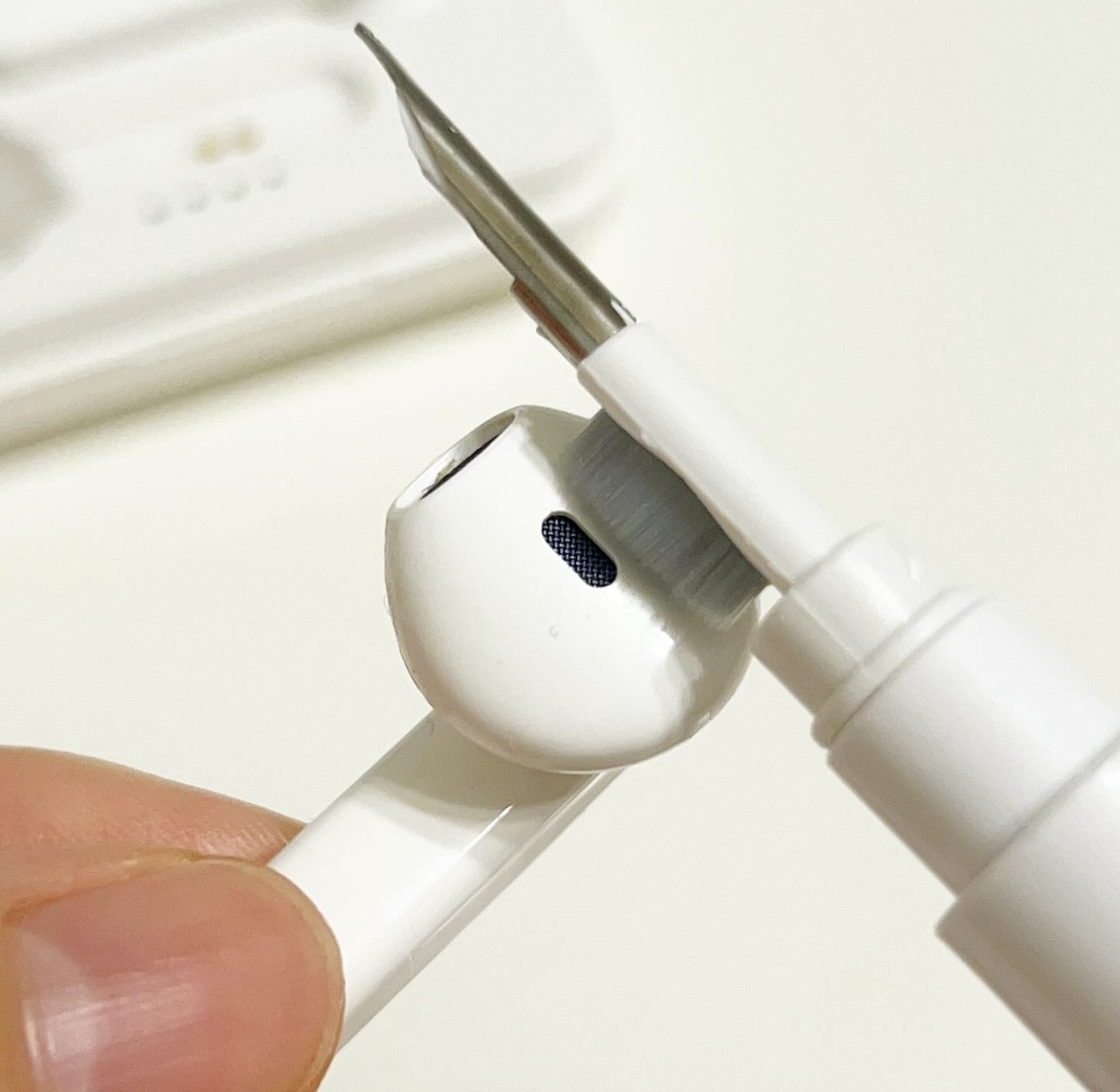 CanDo(キャンドゥ)のお掃除アイテム「3機能イヤホン用掃除スティック」