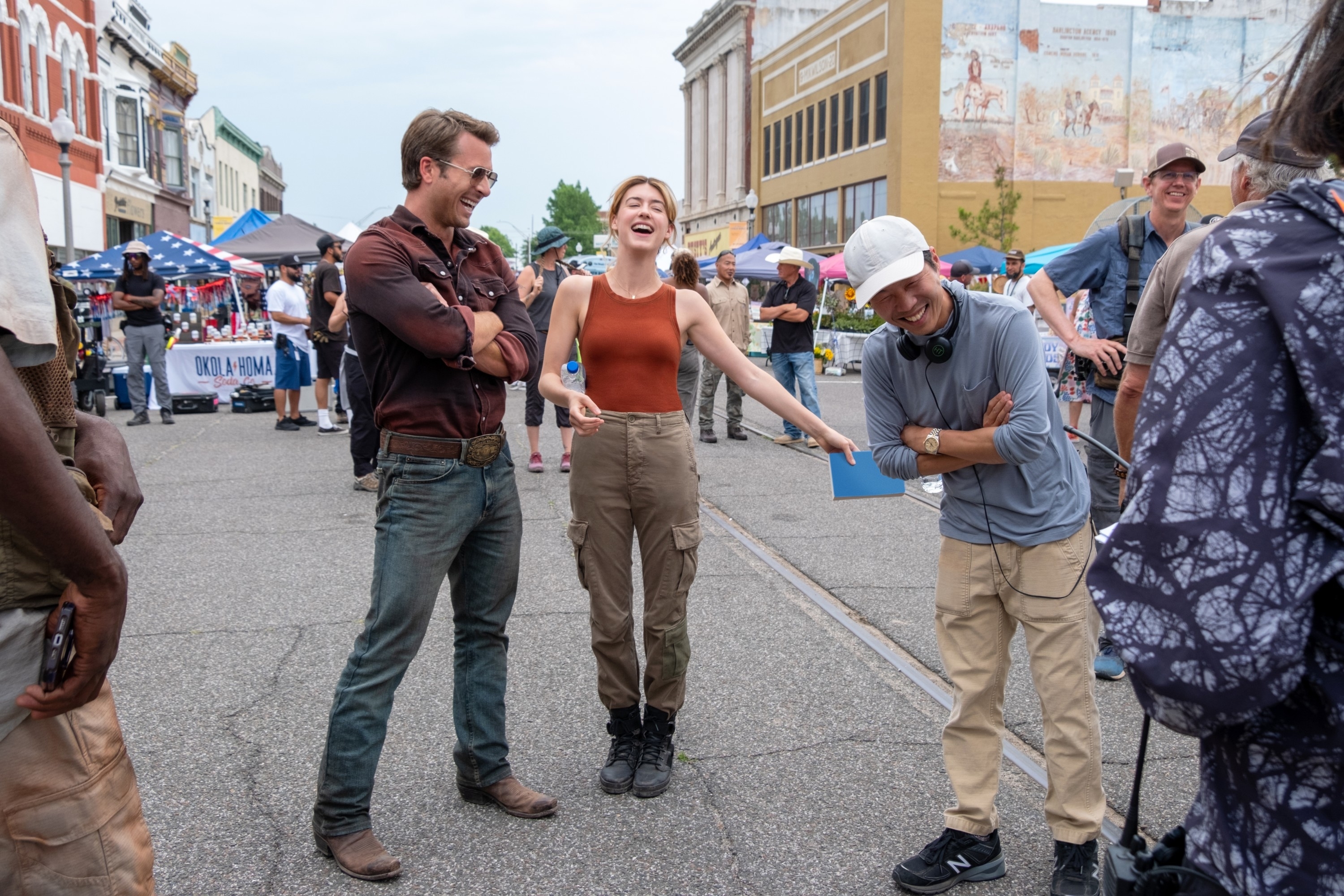 Behind the scenes of shooting &quot;Twisters&quot;