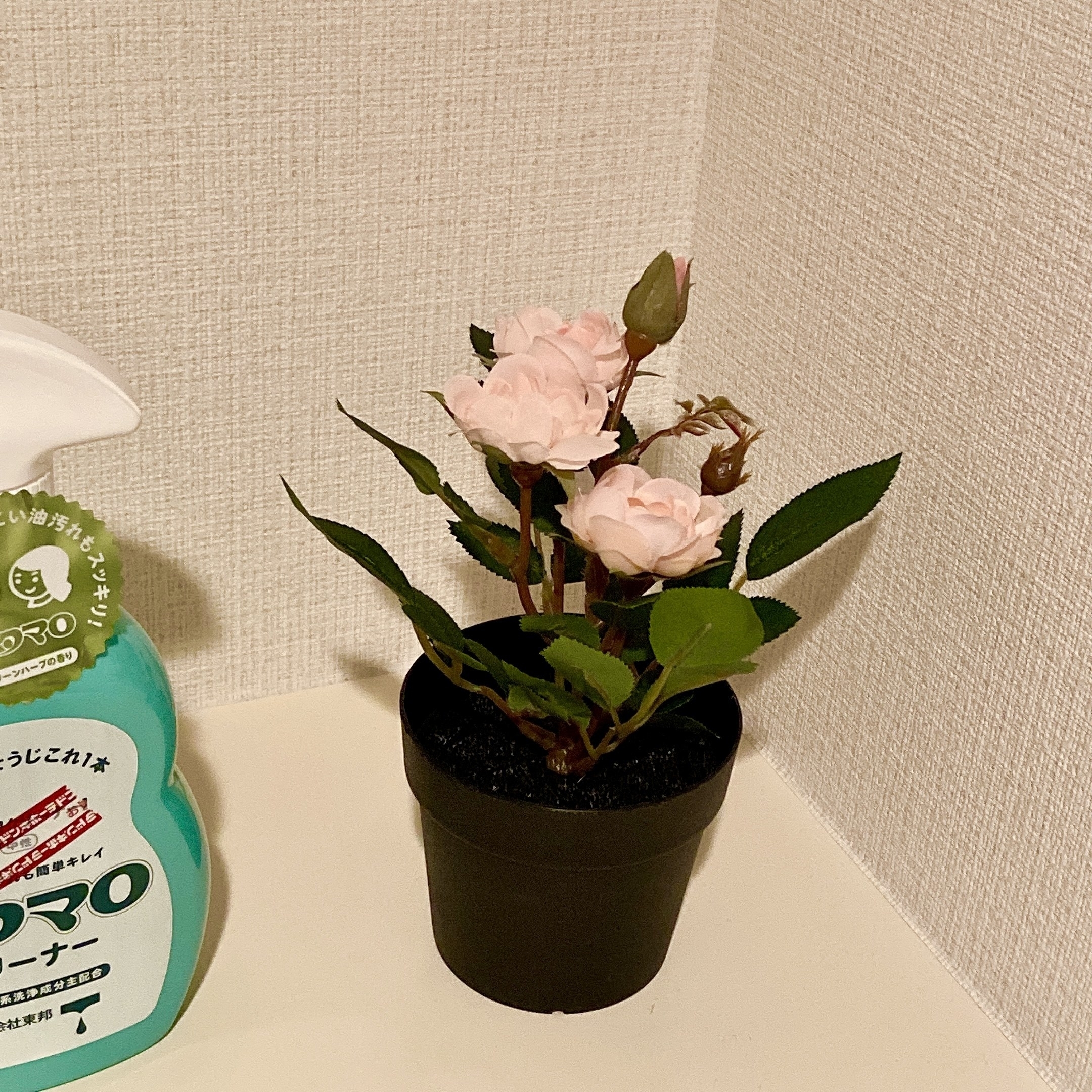 イケアのおすすめアイテム「FEJKA フェイカ人工観葉植物, 室内/屋外用/バラ ピンク」