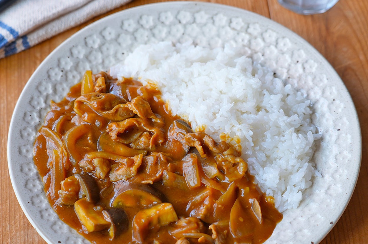 レンジで10分】なすの和風カレー レシピ・作り方｜Tasty