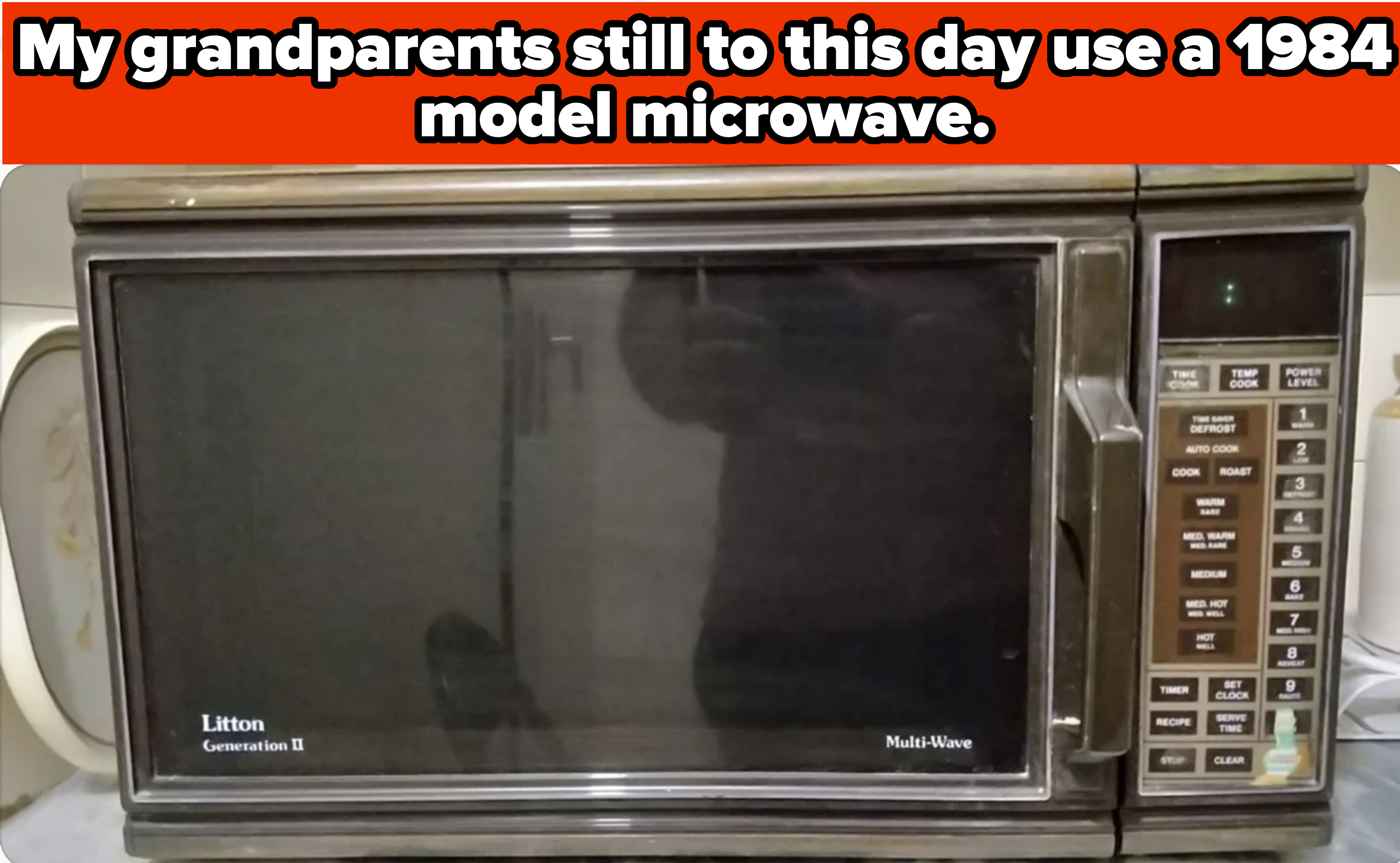 Old microwave model from 1984 with the caption: "My grandparents still to this day use a 1984 model microwave."
