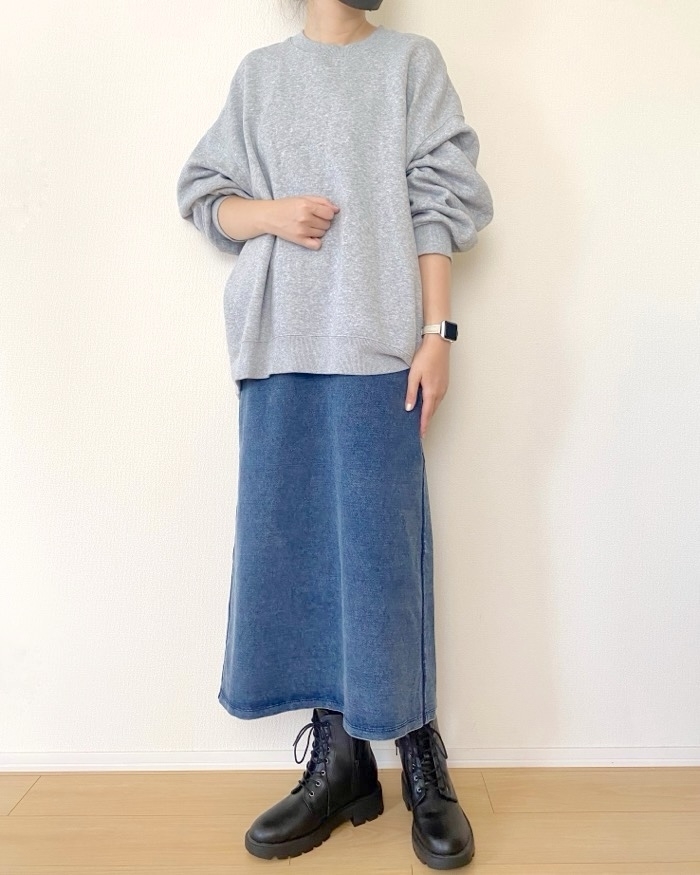 GU(ジーユー)のおすすめファッションアイテム「ウォッシュドスウェットマキシスカート」のコーディネート
