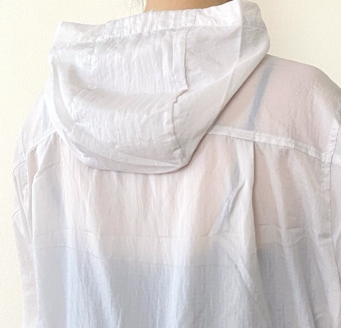 GU(ジーユー)のおすすめファッションアイテム「UVカットシアーロングパーカGA+E」